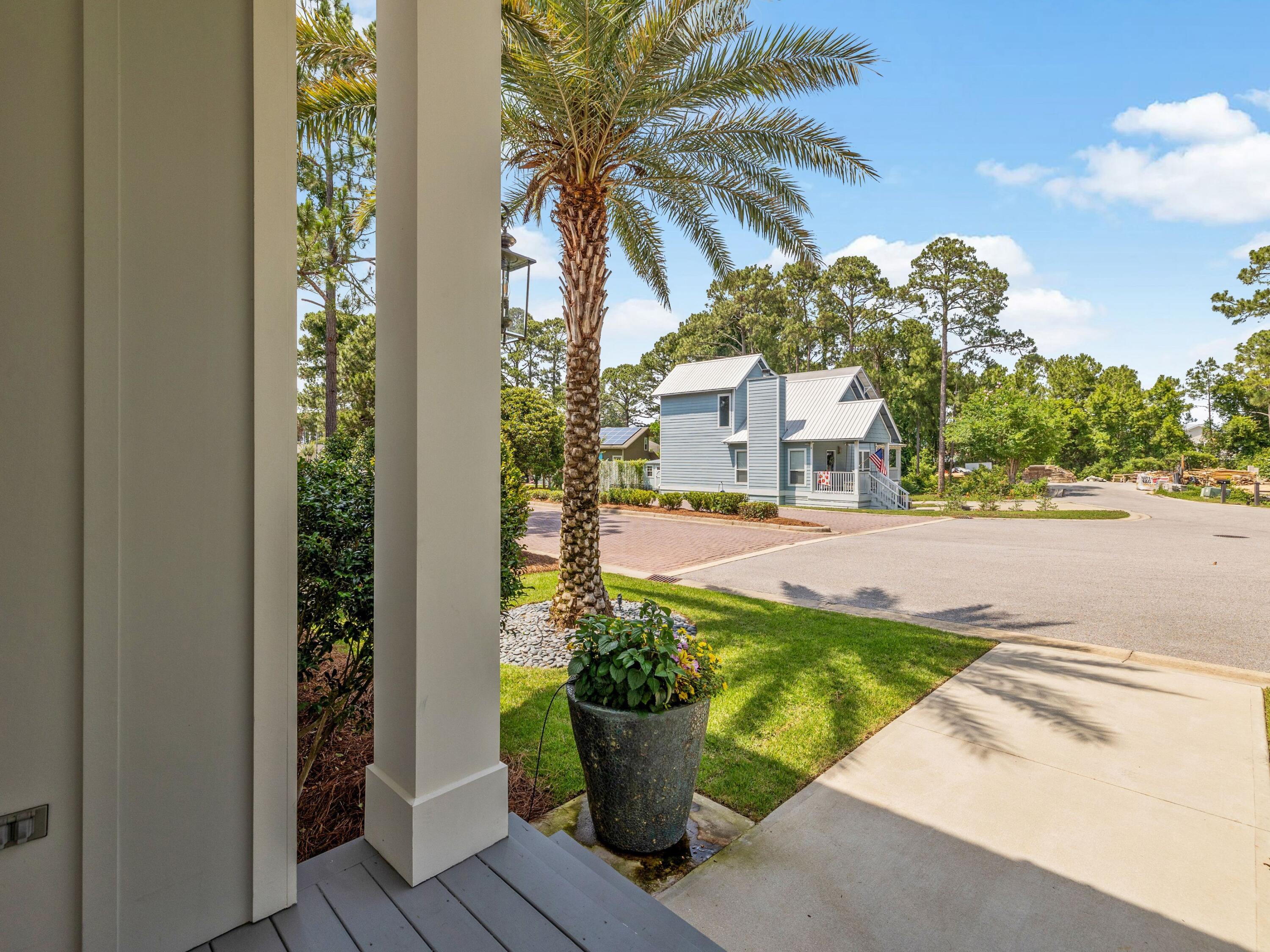 14 Bayshore Pines Court