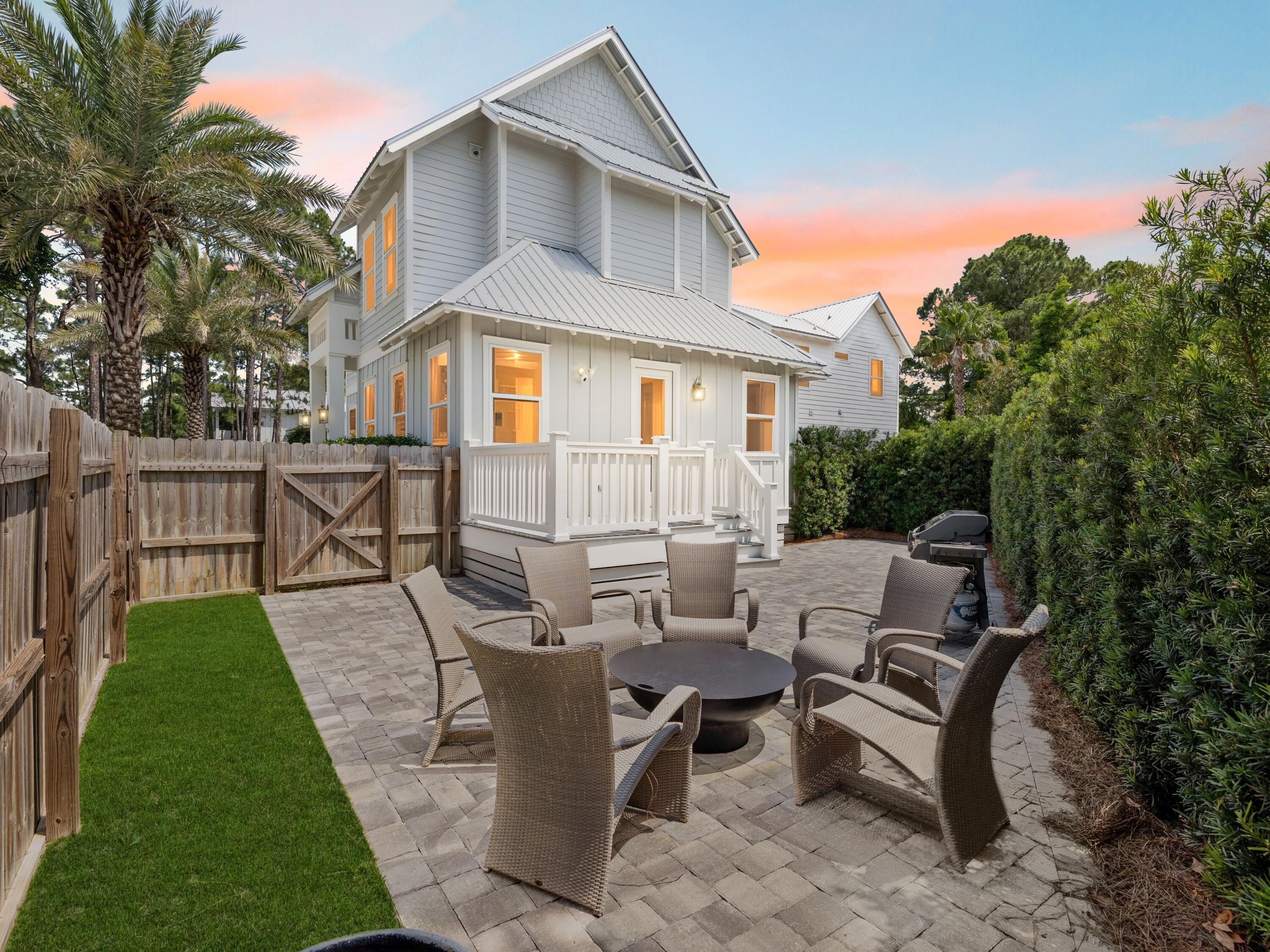 14 Bayshore Pines Court