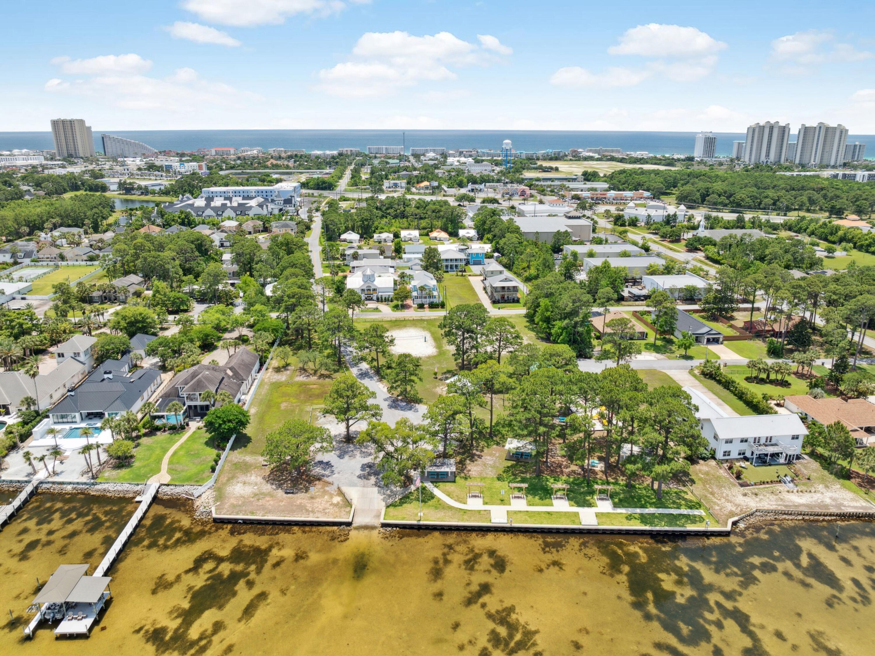 14 Bayshore Pines Court