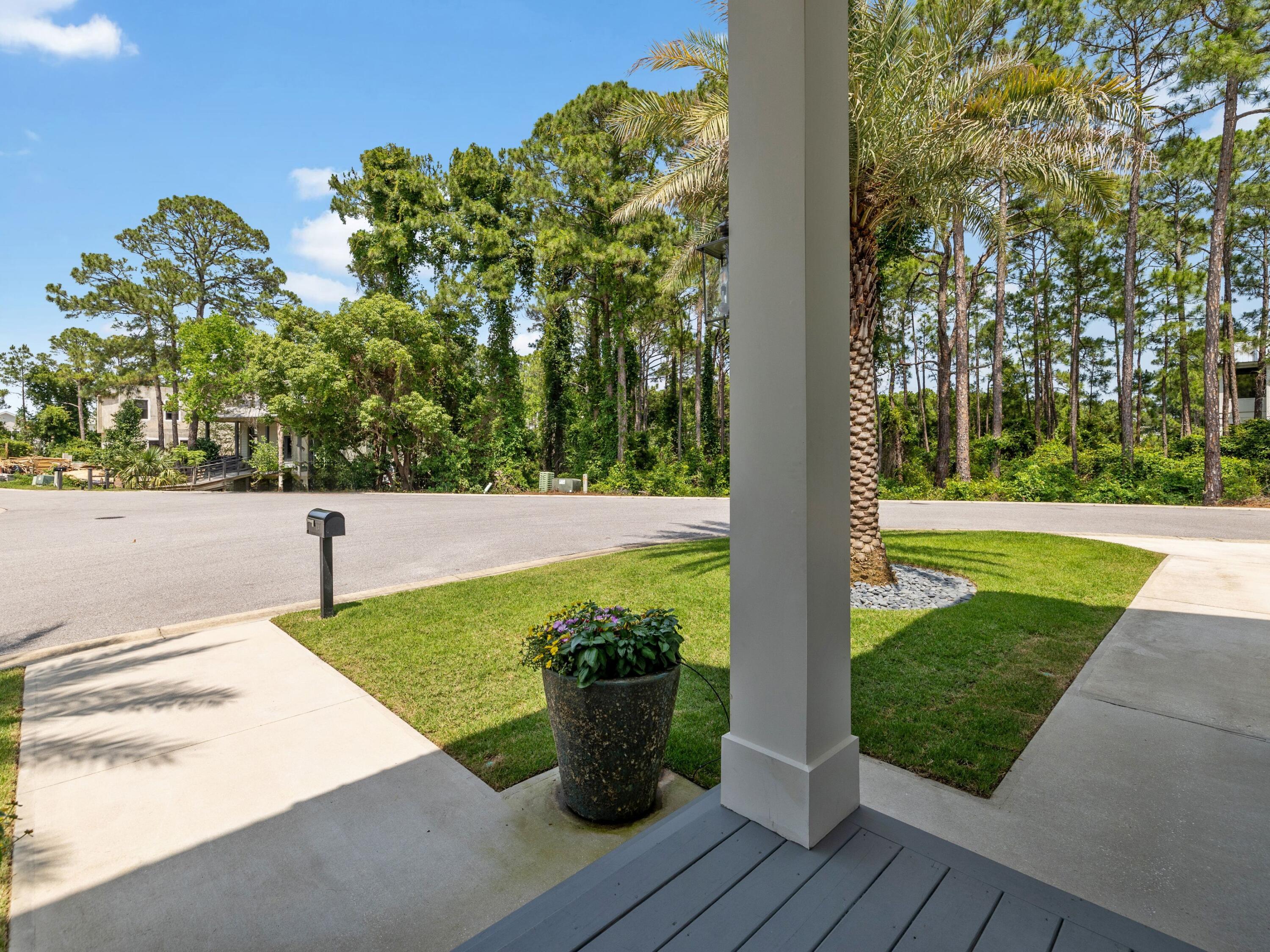 14 Bayshore Pines Court