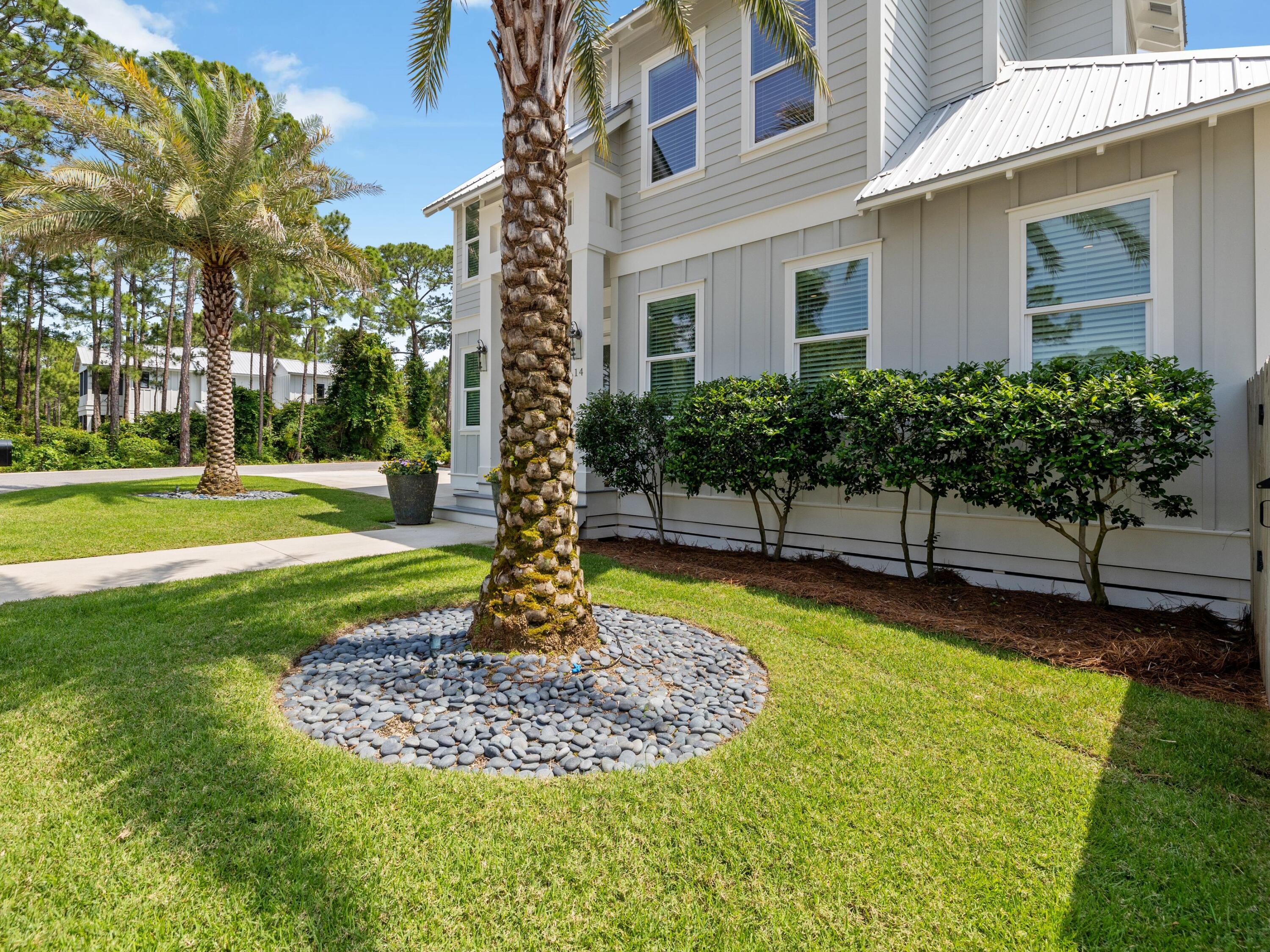 14 Bayshore Pines Court
