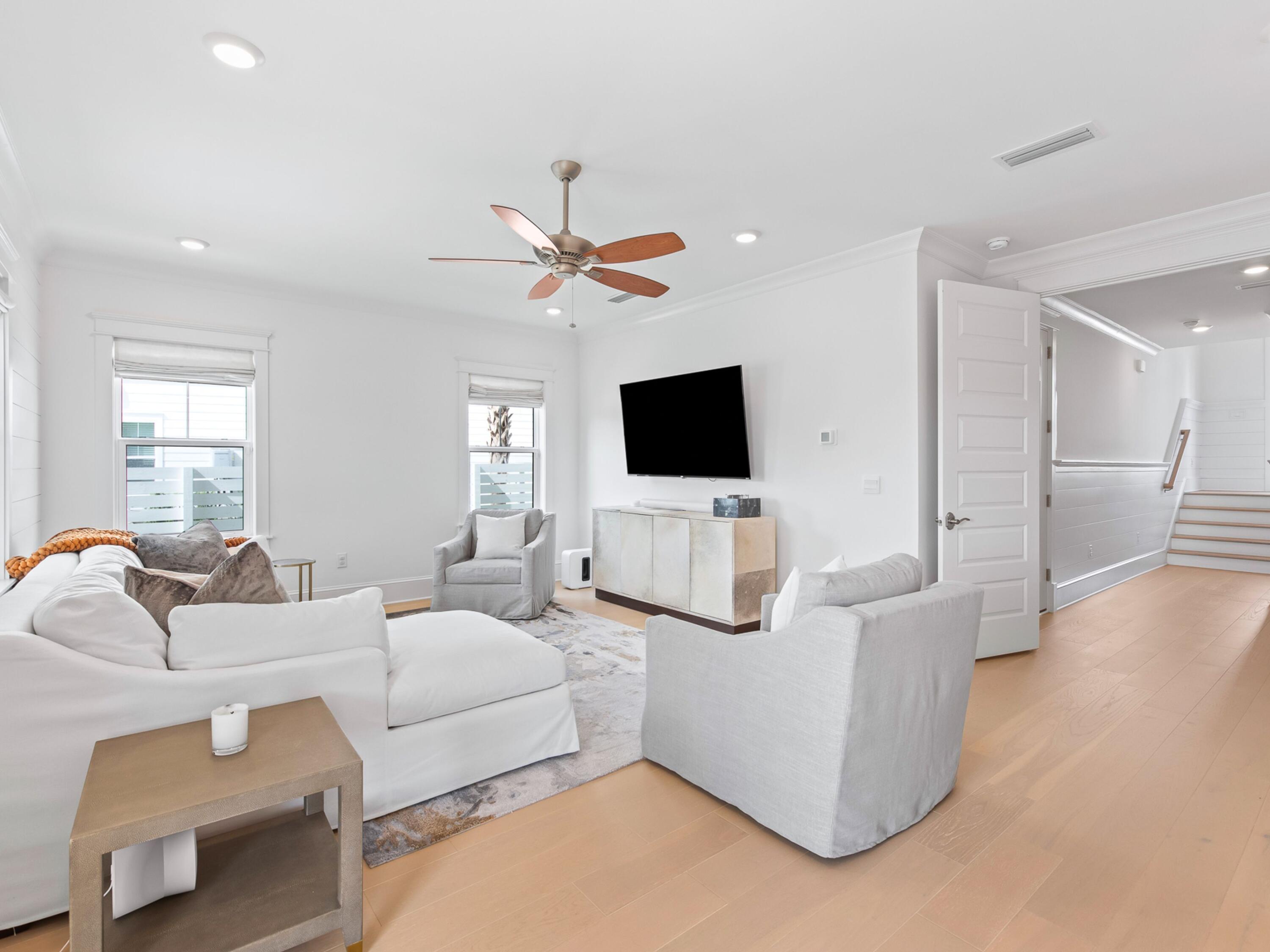 125 Seaboard Lane