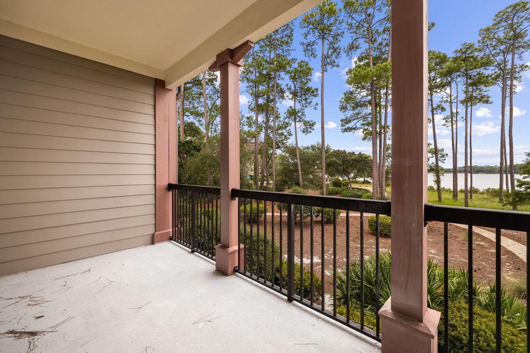 1101 Sawgrass Court 102