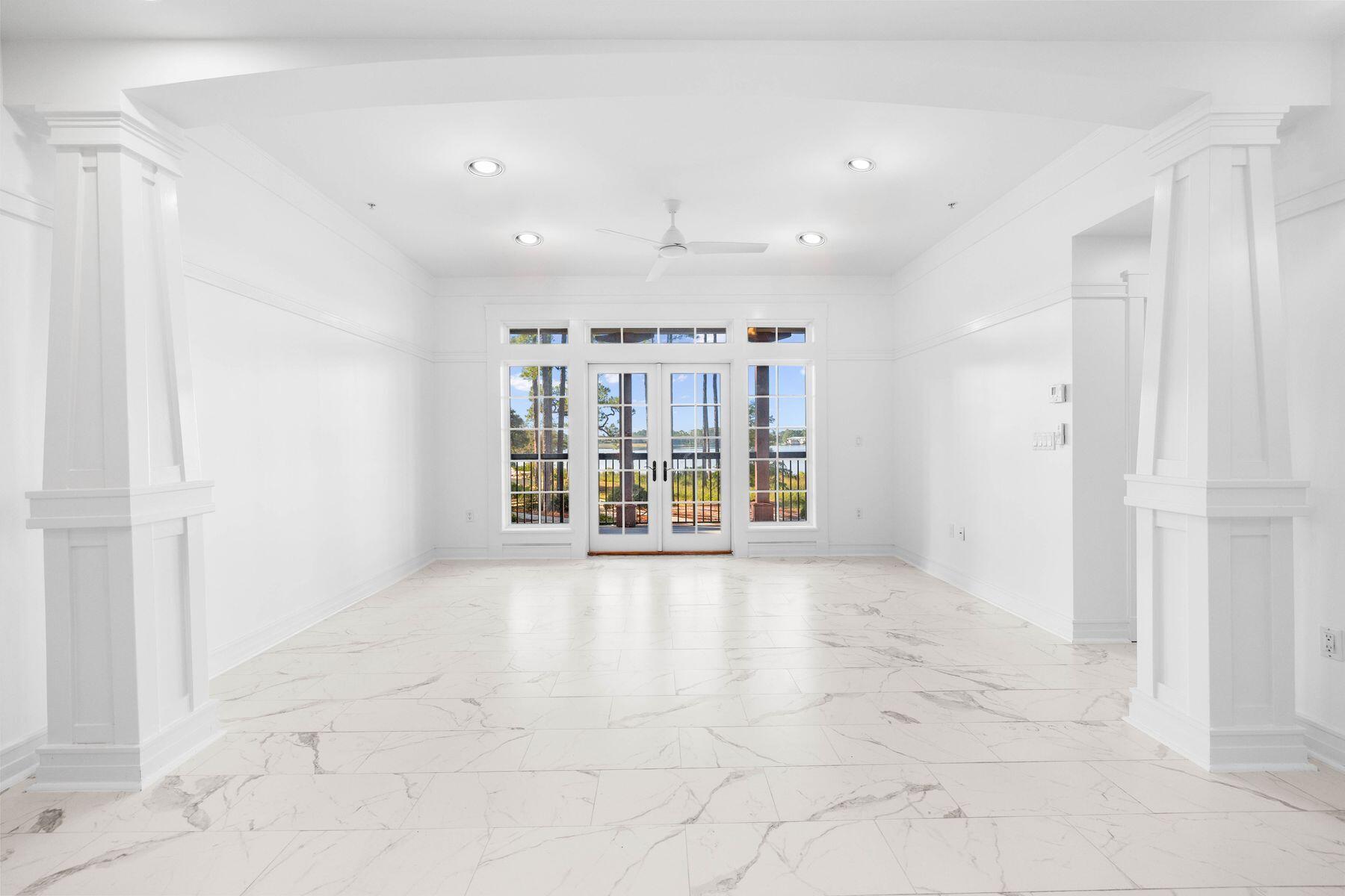 1101 Sawgrass Court 102