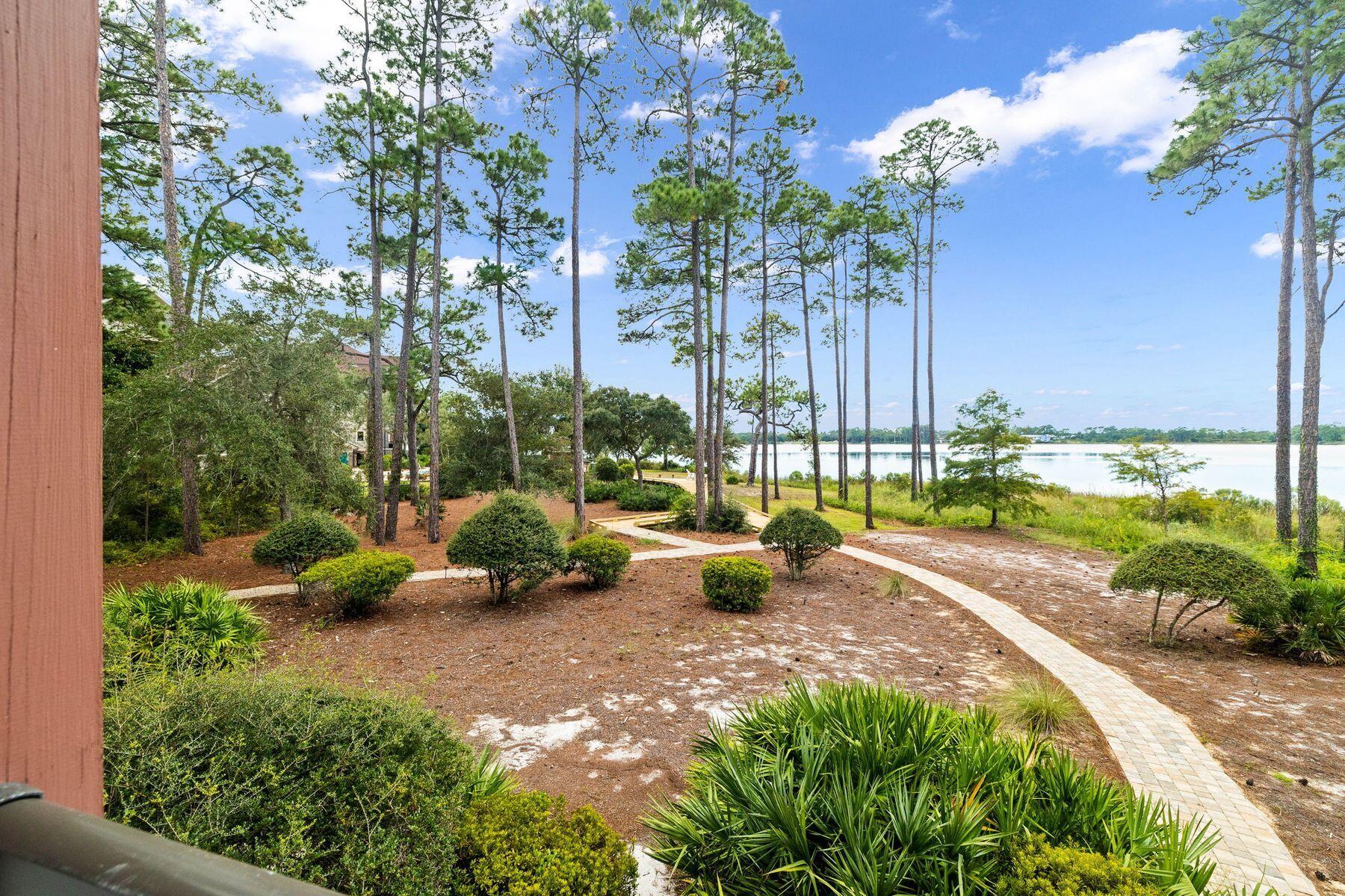 1101 Sawgrass Court 102