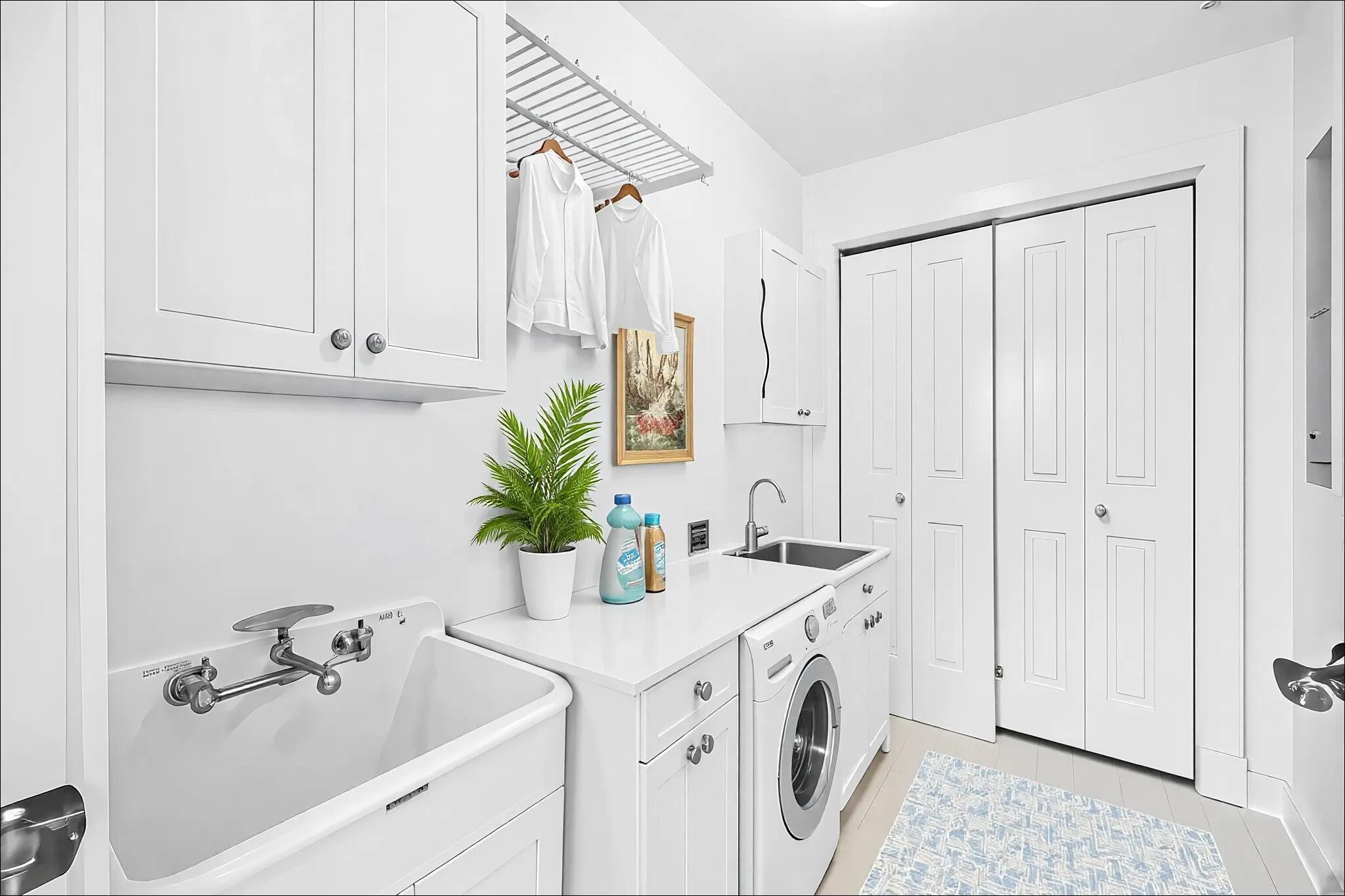 1101 Sawgrass Court 102