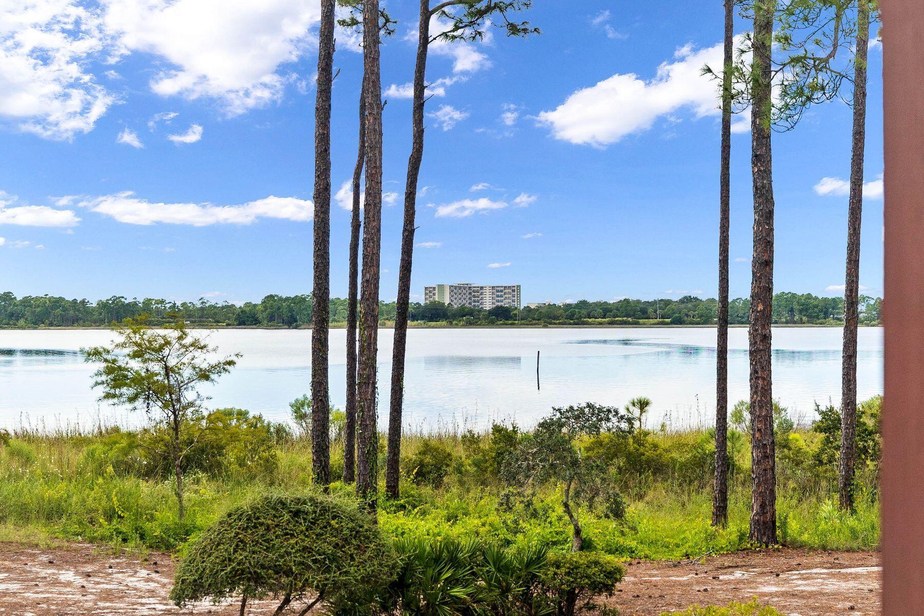 1101 Sawgrass Court 102
