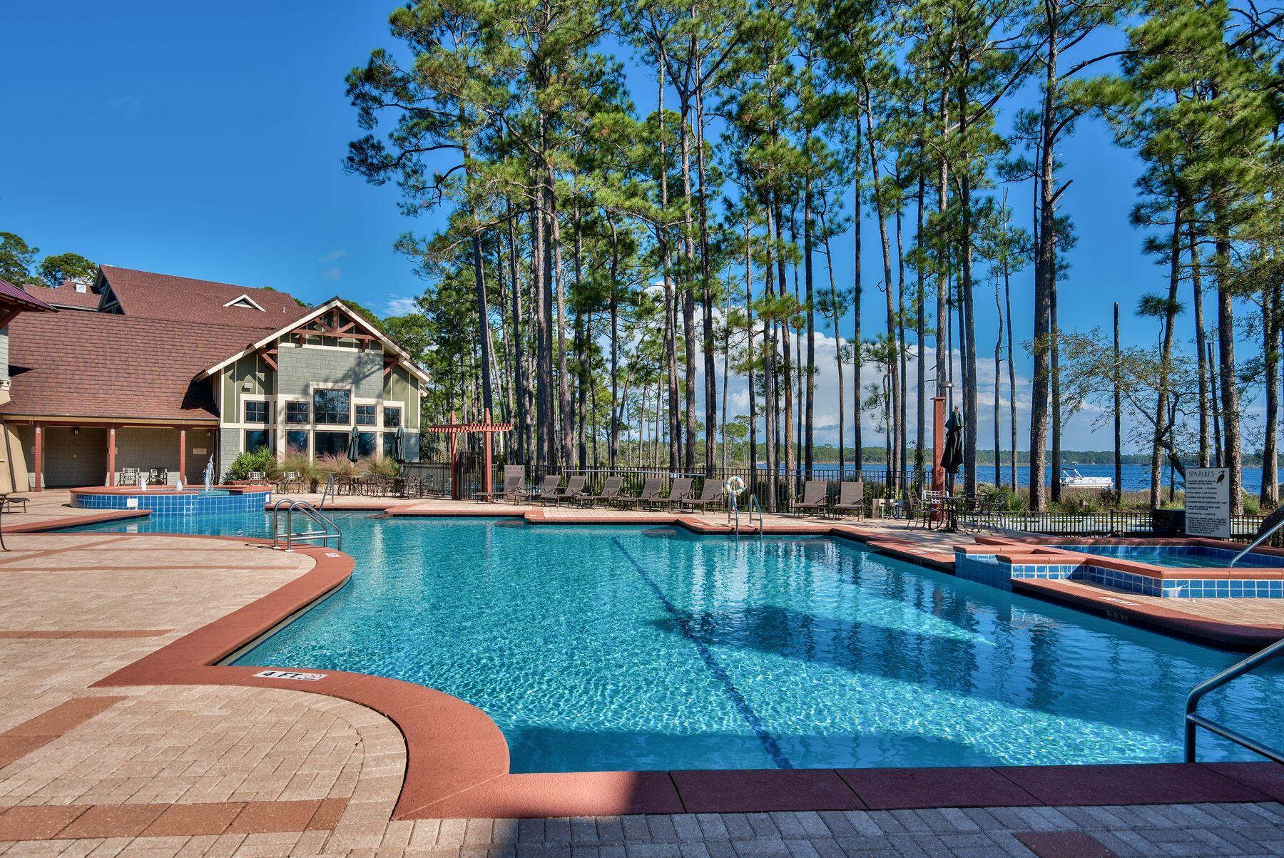 1209 W Water Oak