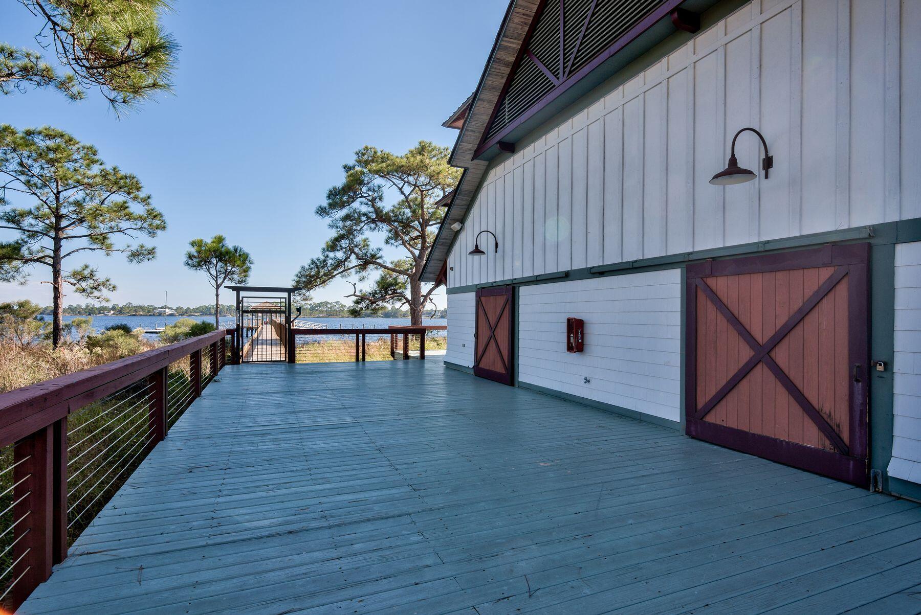 1209 W Water Oak