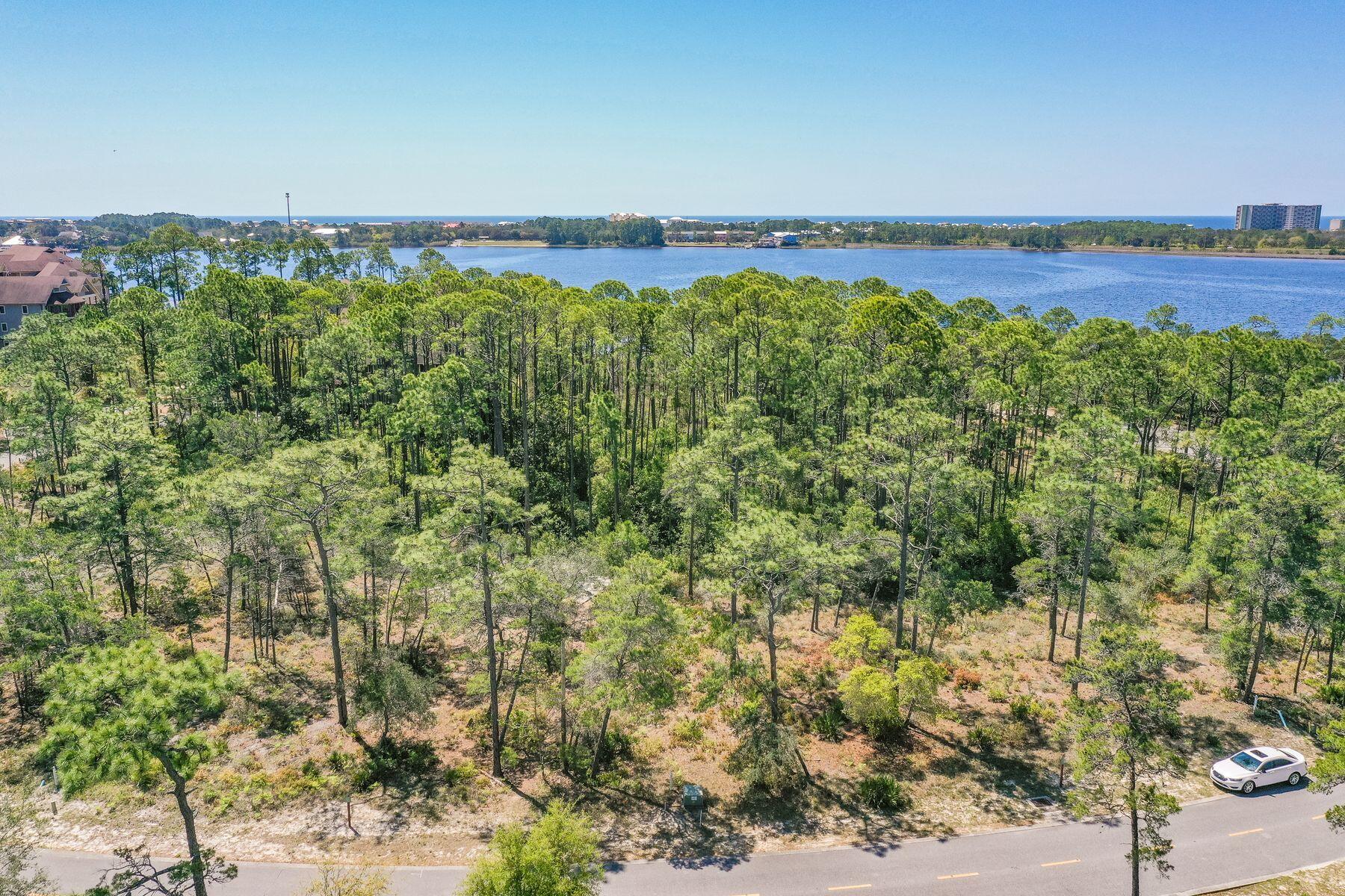 1209 W Water Oak