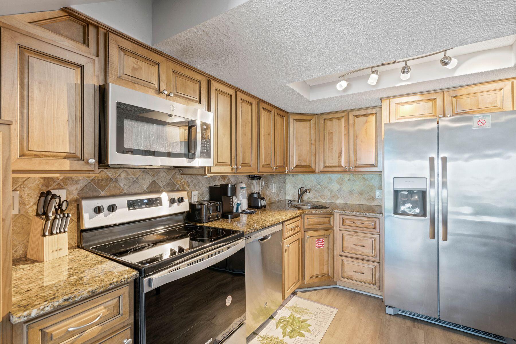 3290 Scenic Hwy 98 305B