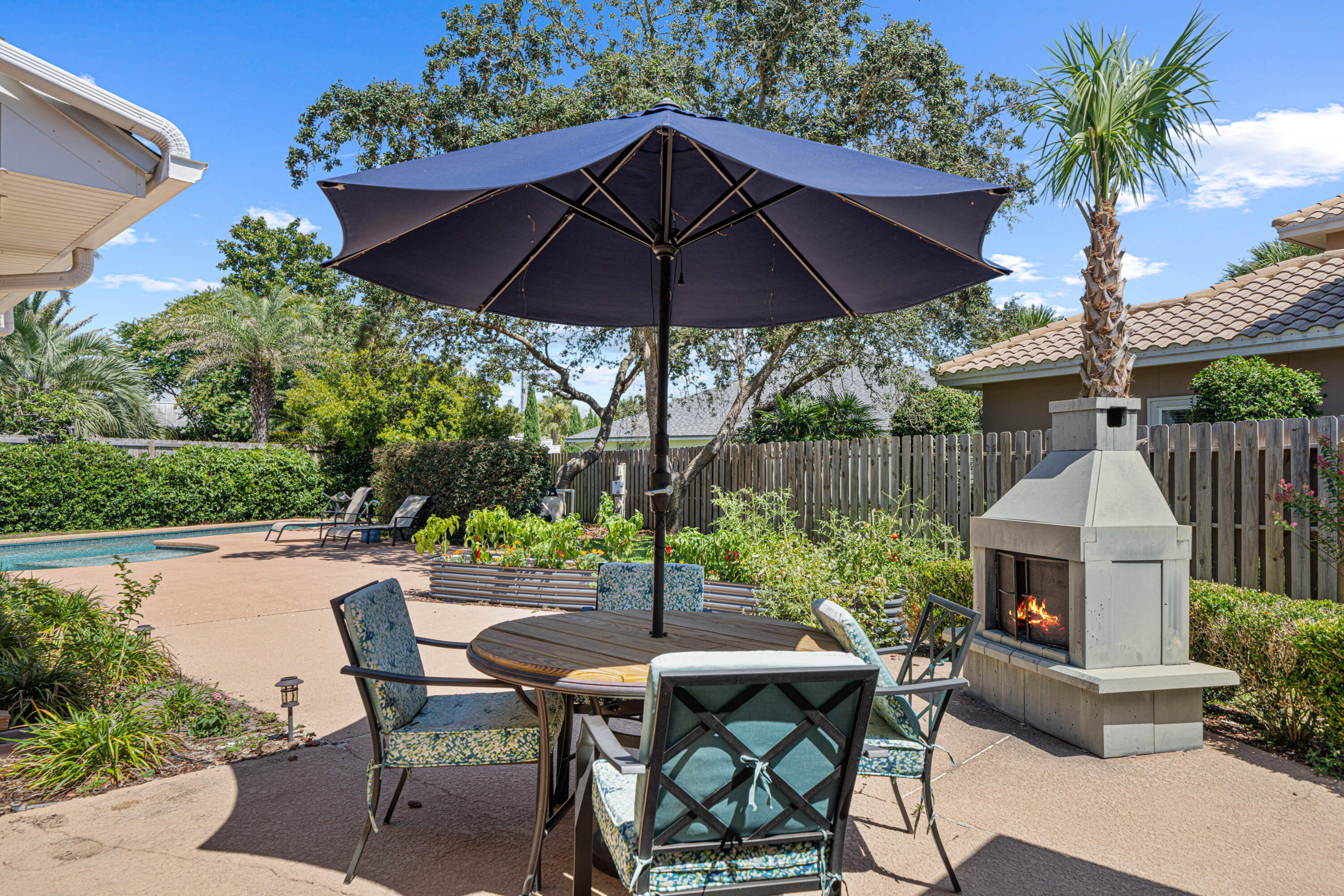 454 Avalon Boulevard