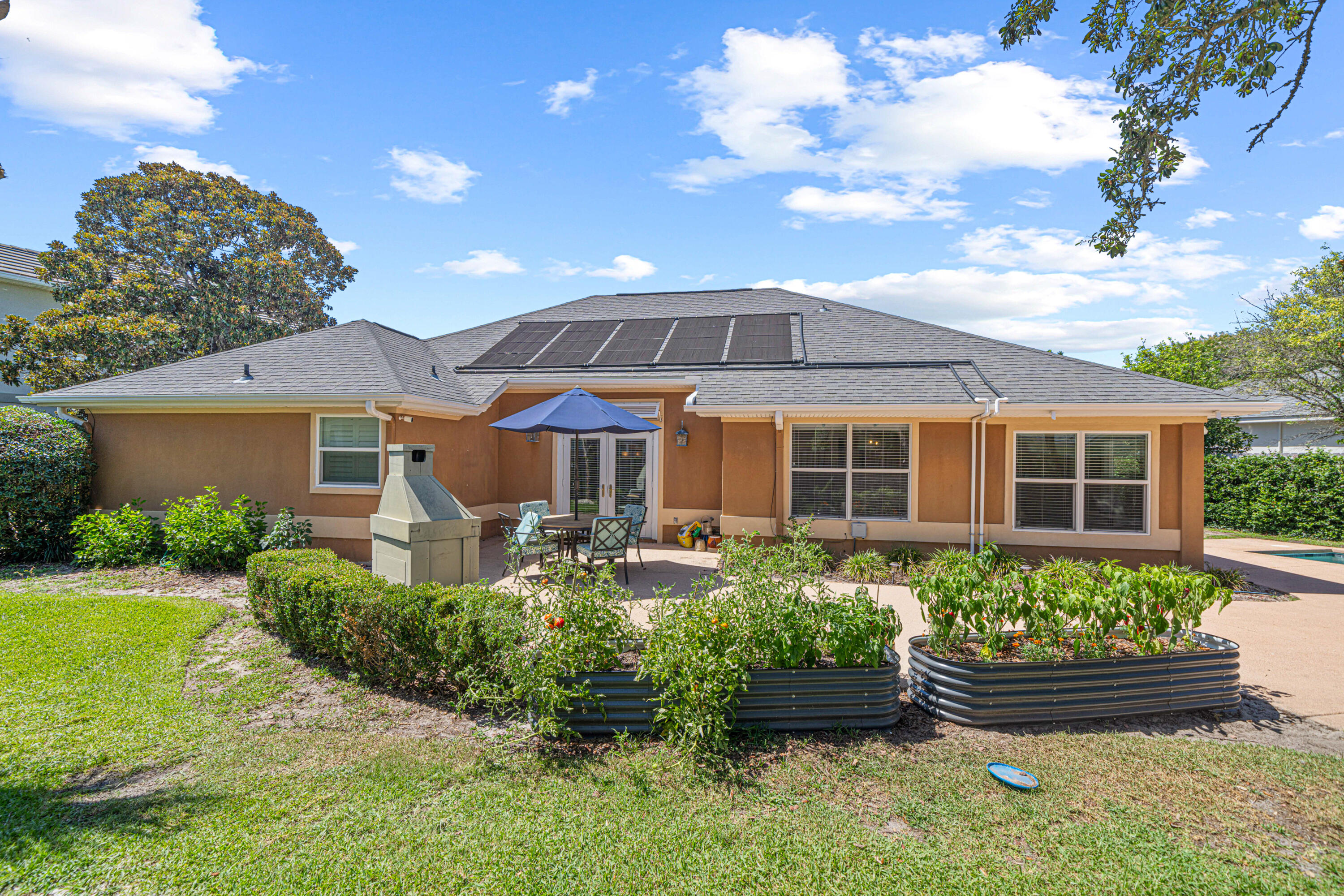 454 Avalon Boulevard