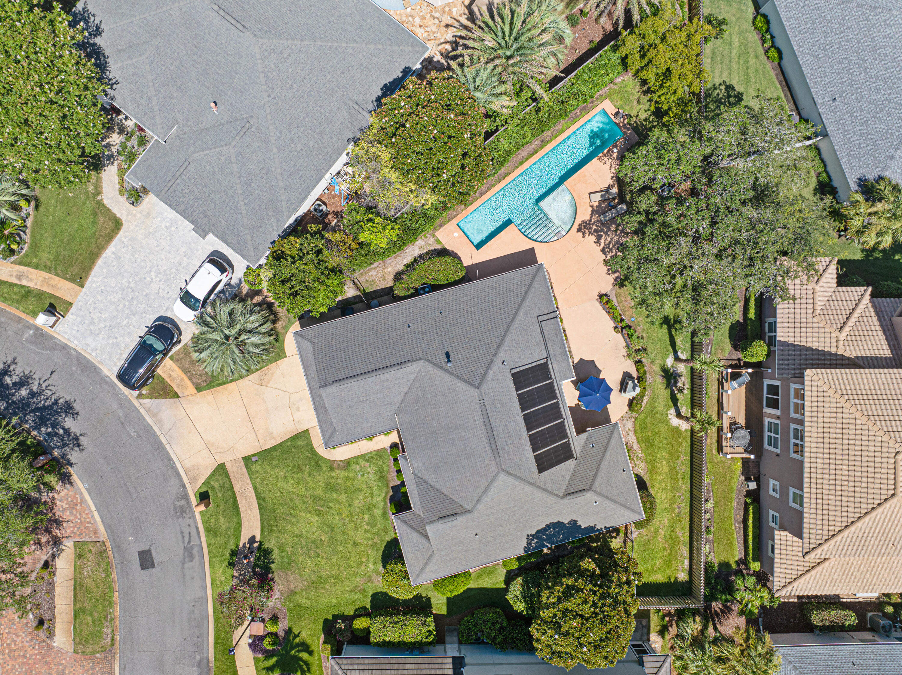 454 Avalon Boulevard