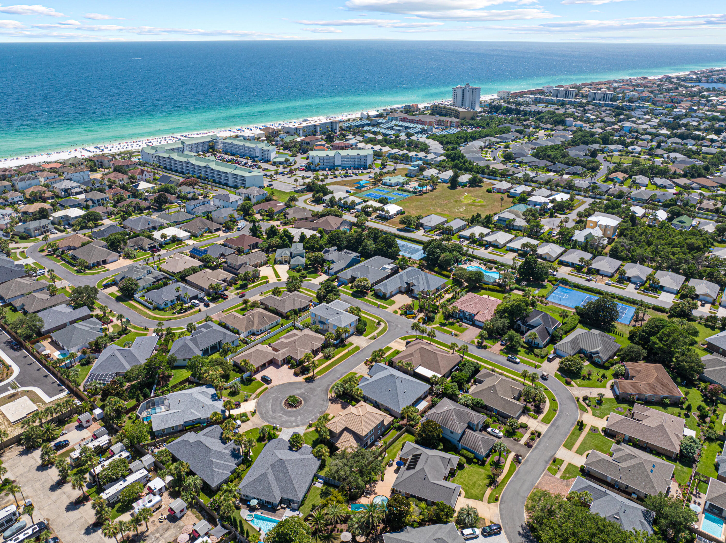 454 Avalon Boulevard