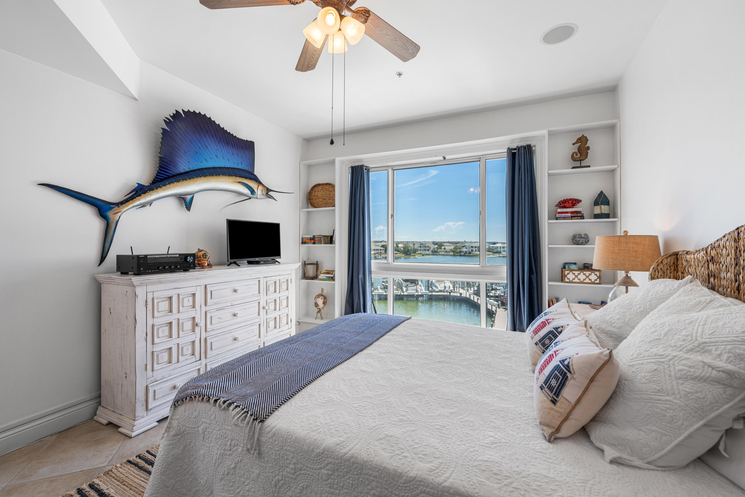 662 Harbor Boulevard UNIT 220