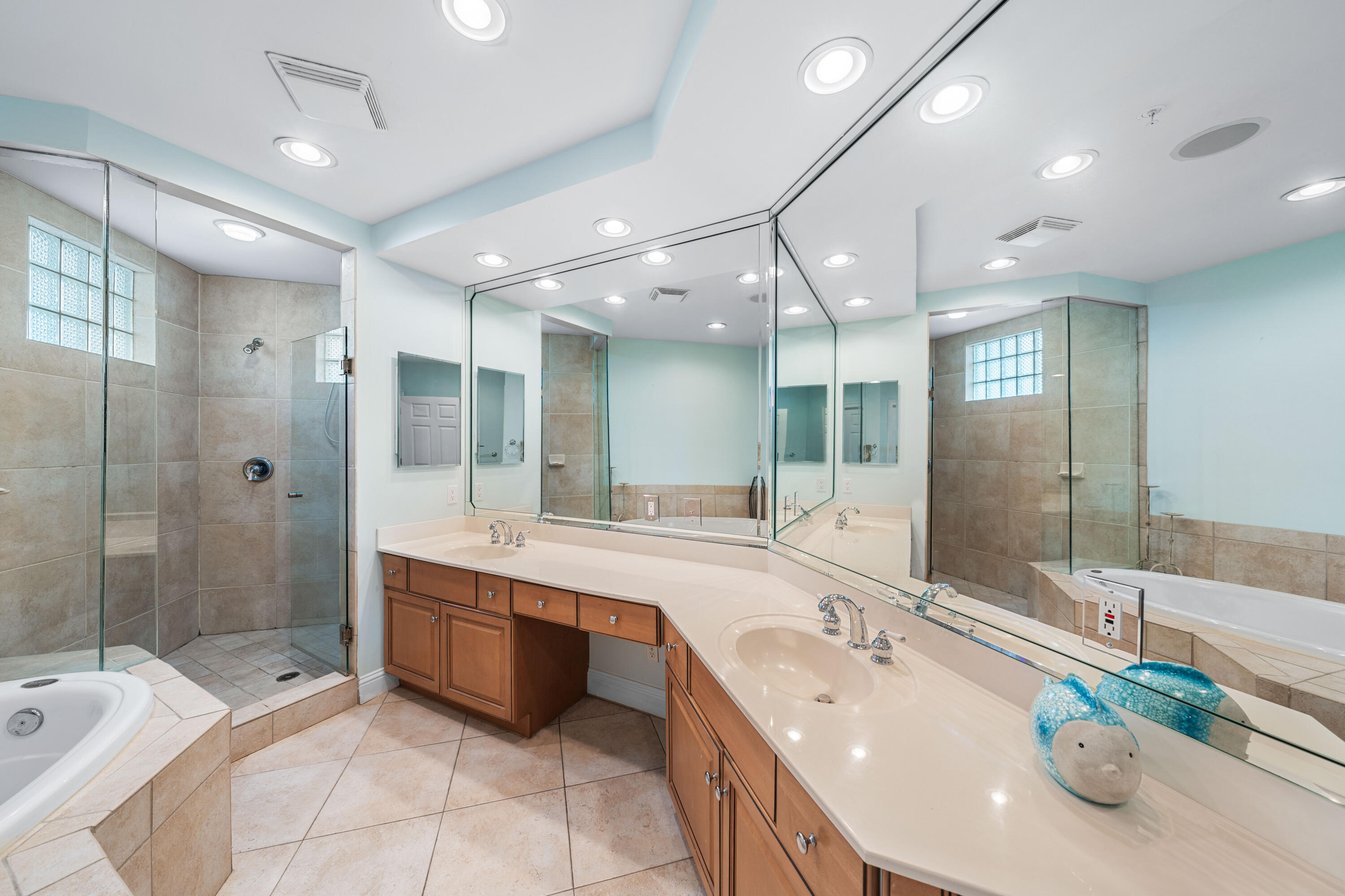 662 Harbor Boulevard UNIT 220