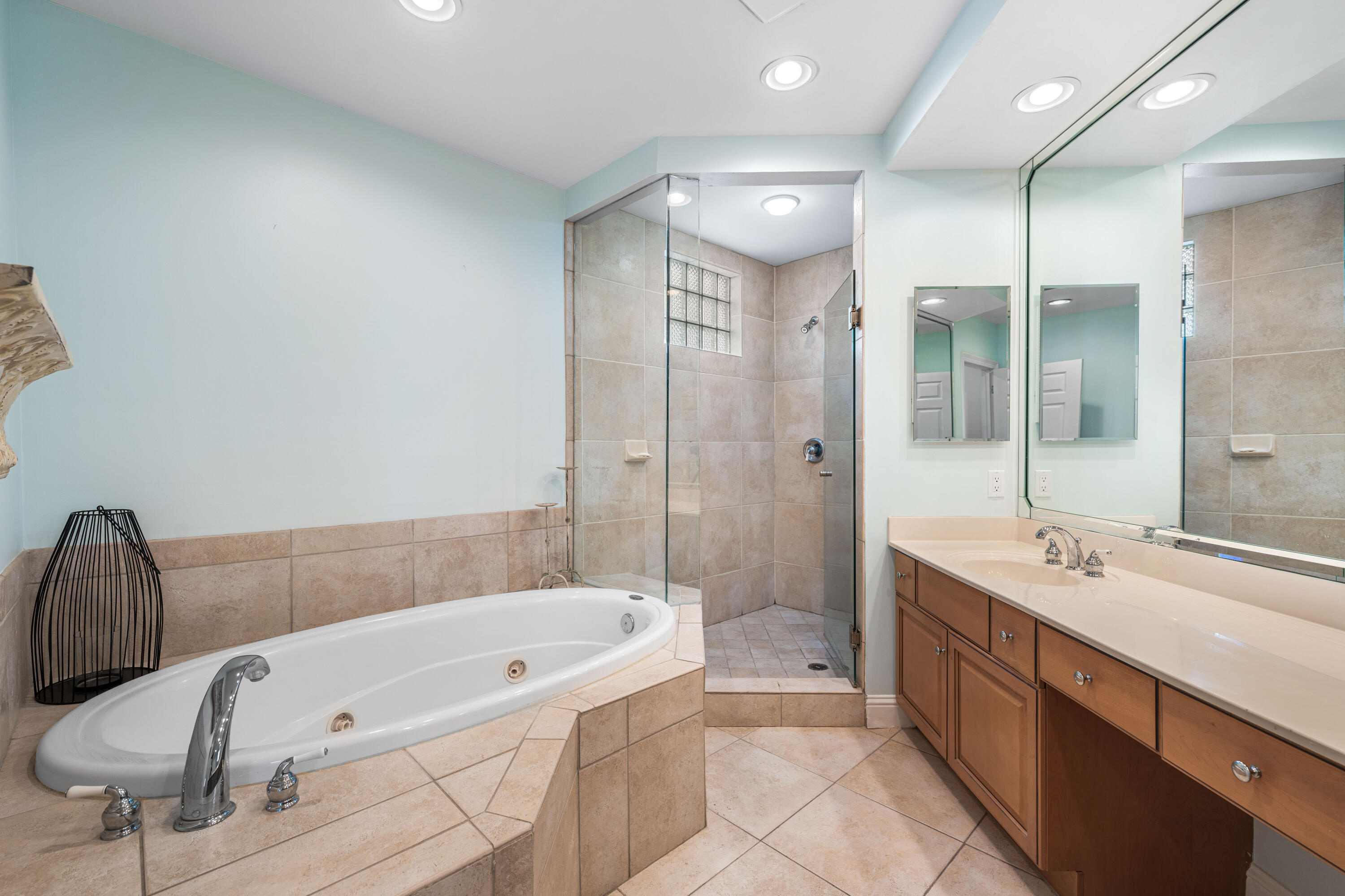 662 Harbor Boulevard UNIT 220