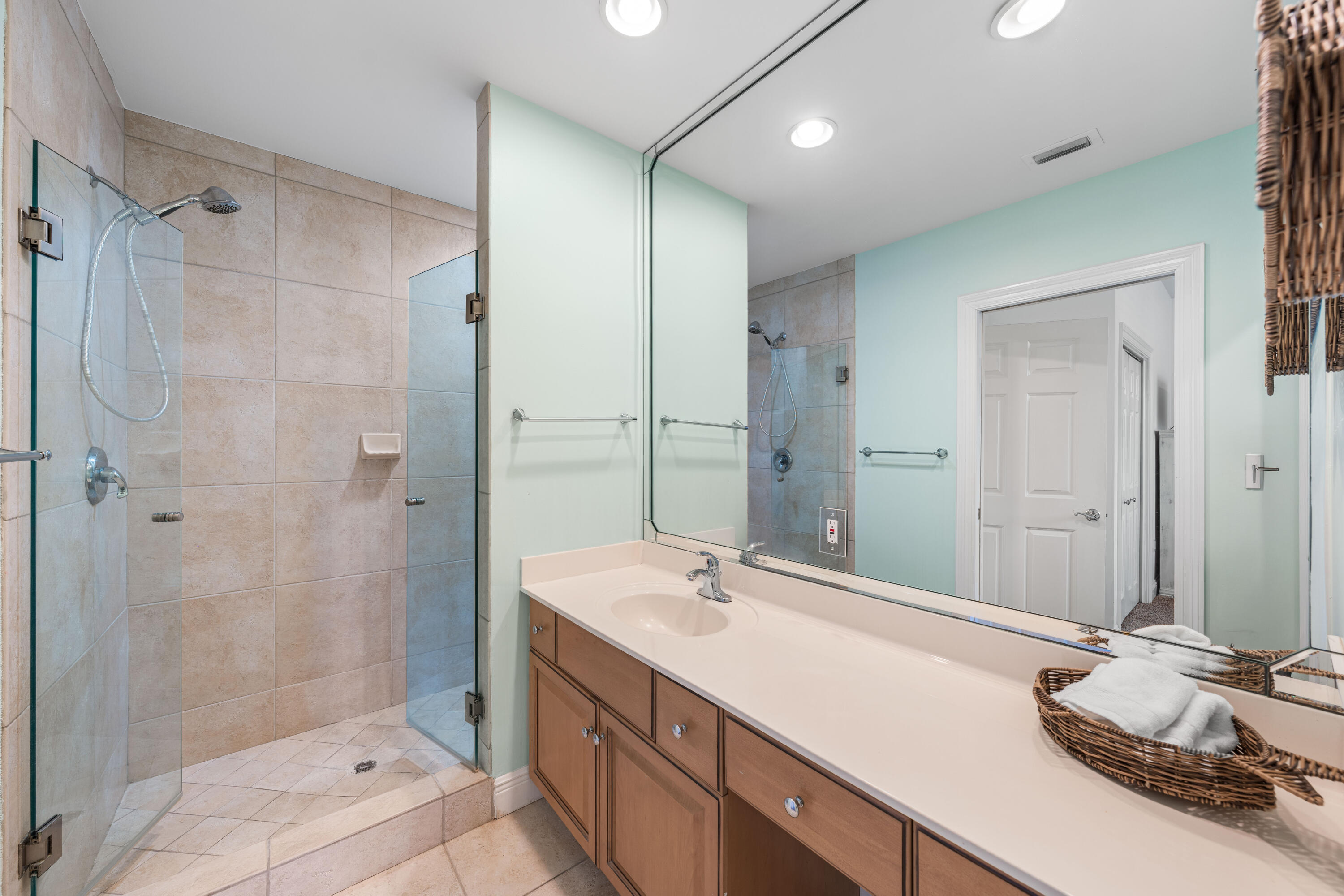 662 Harbor Boulevard UNIT 220