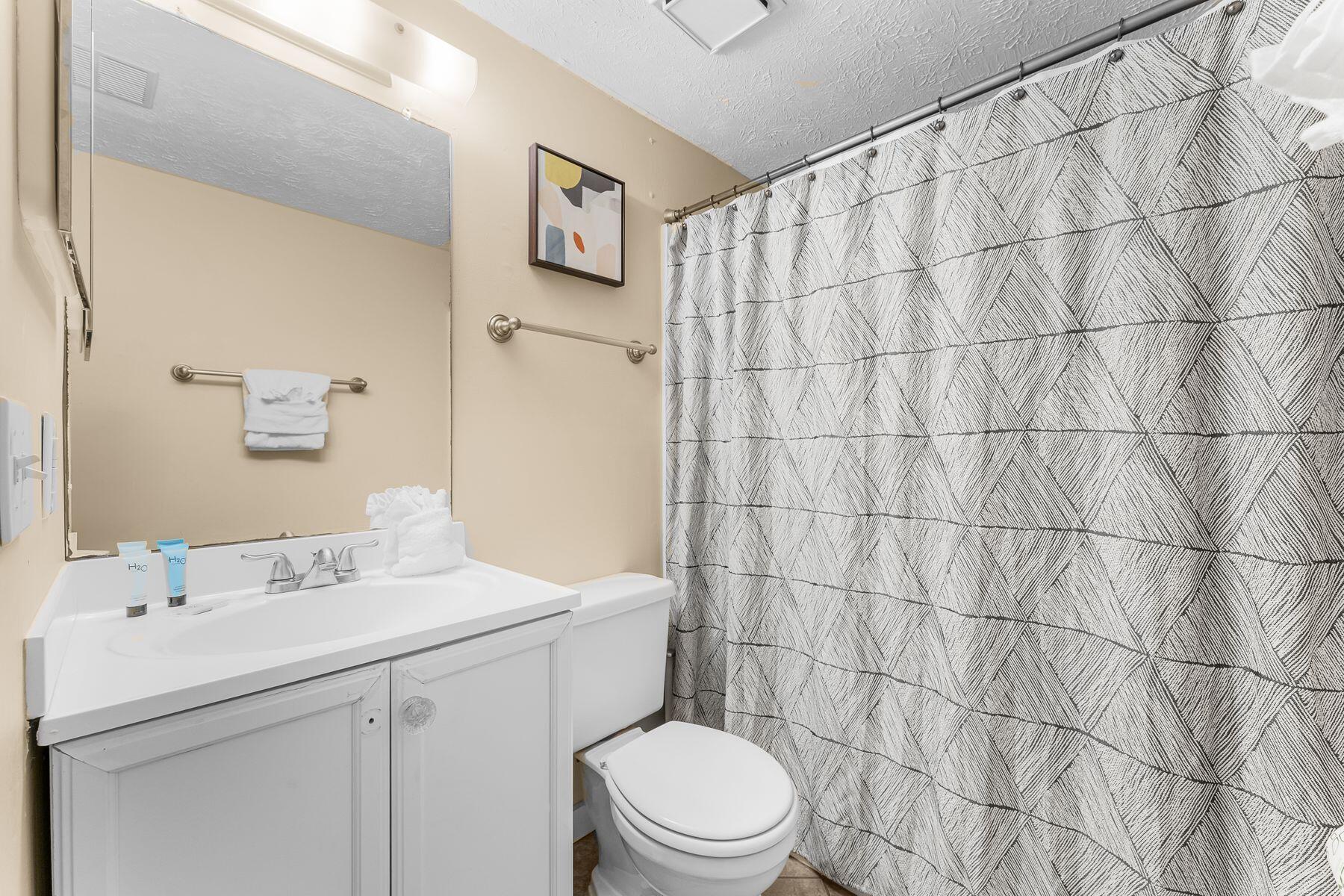 17670 Front Beach Road K5