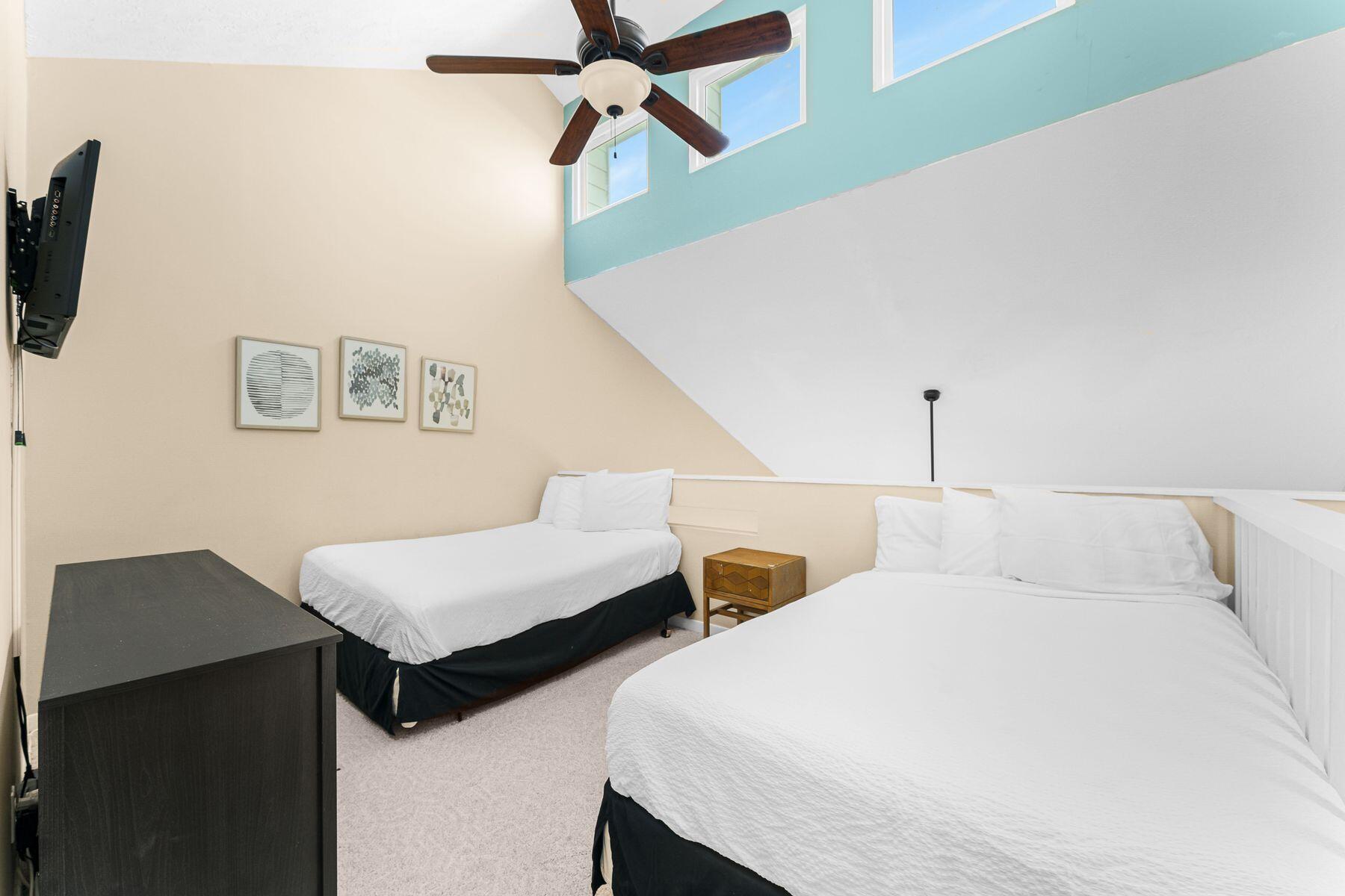 17670 Front Beach Road K5