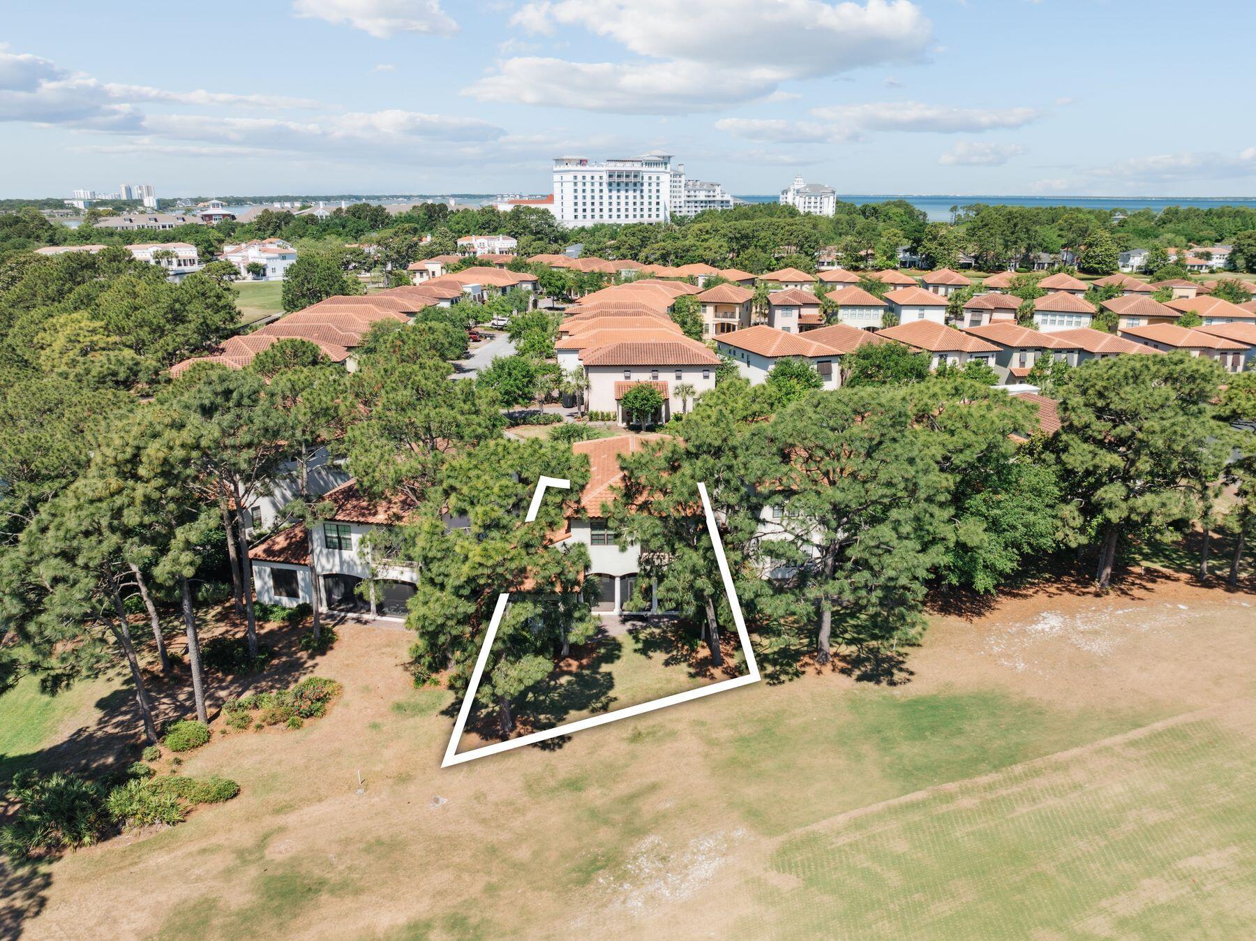1890 Baytowne Loop