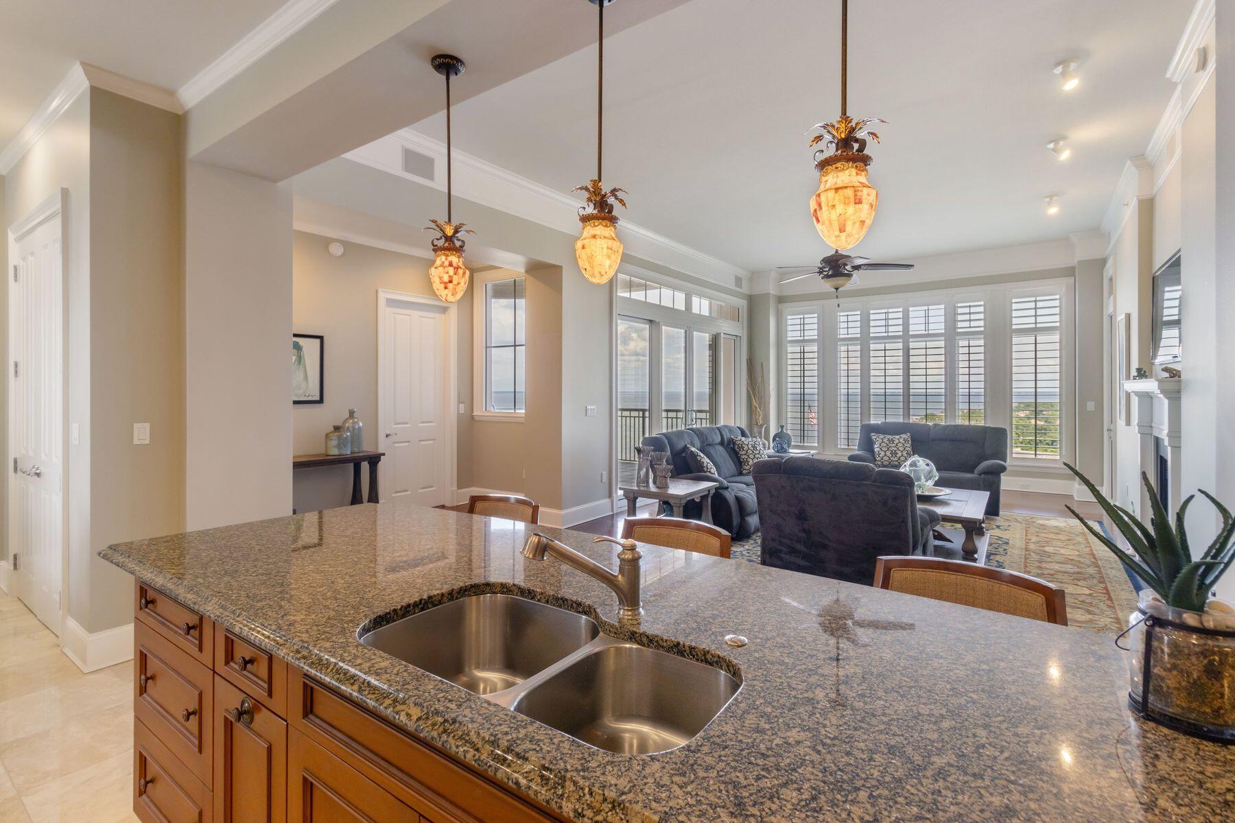 400 Kelly Plantation Drive PH4