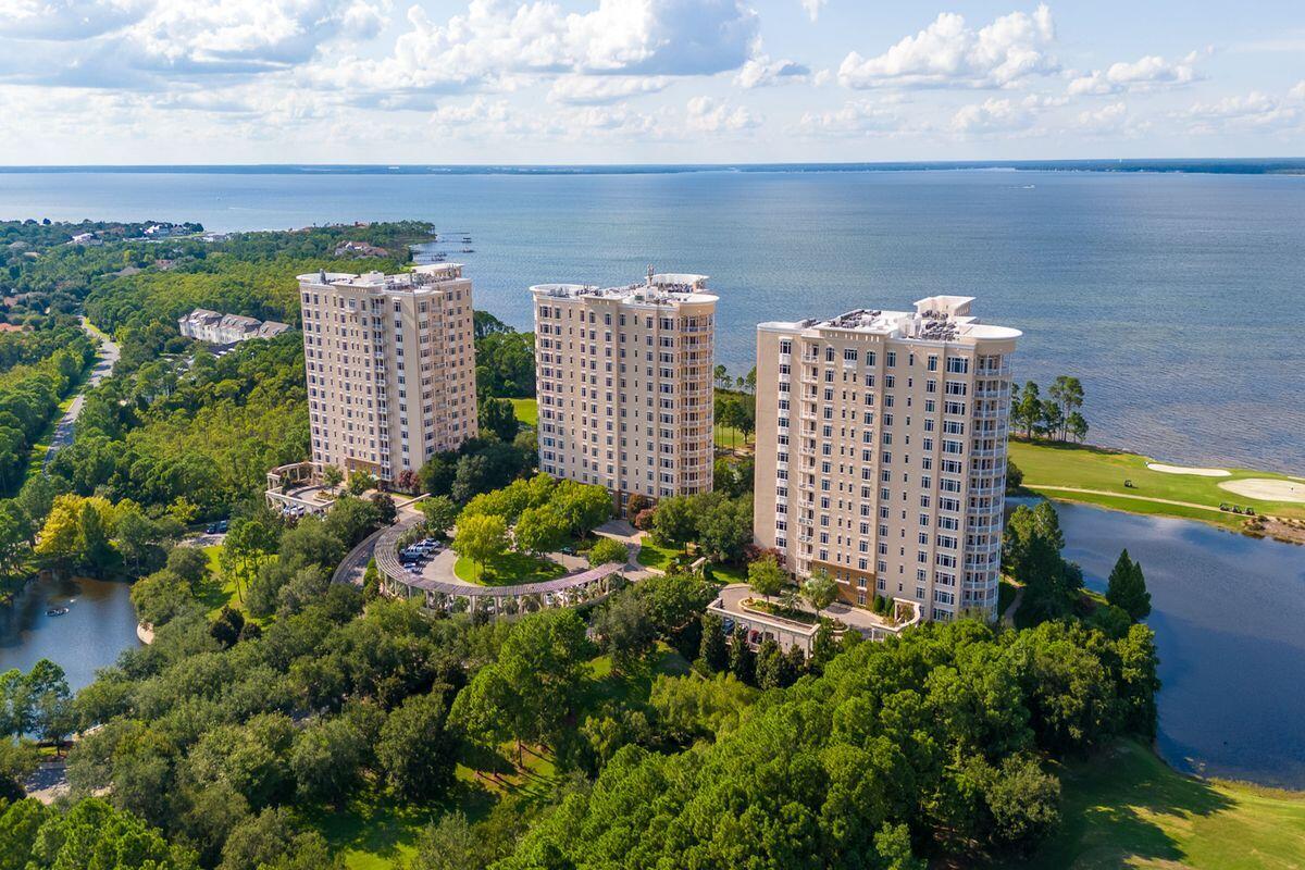 400 Kelly Plantation Drive PH4