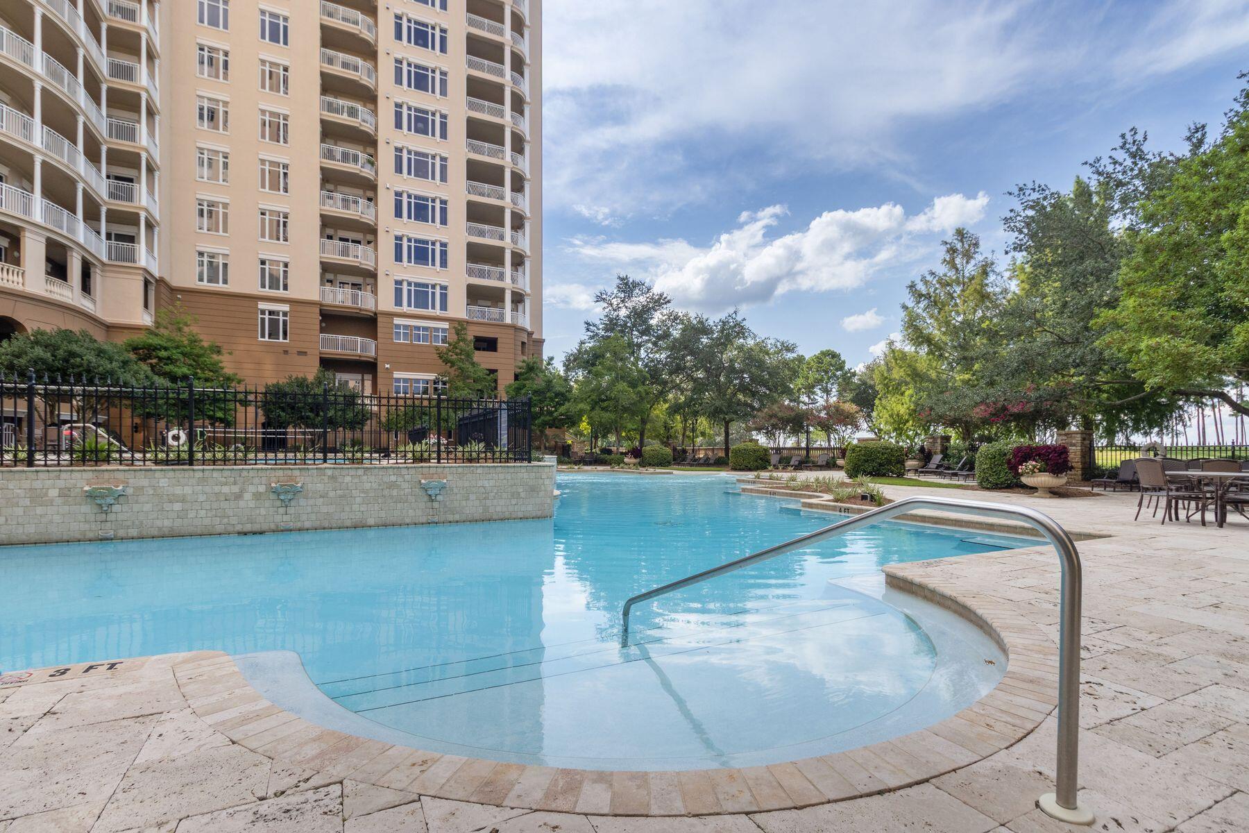 400 Kelly Plantation Drive PH4