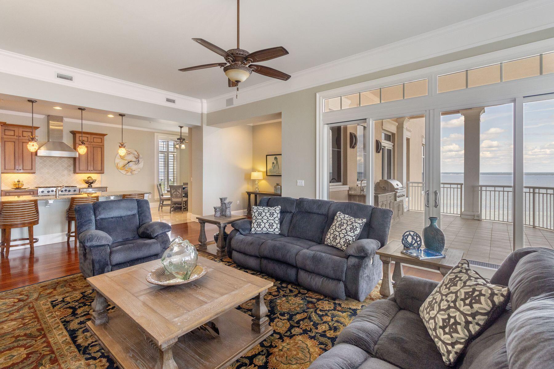 400 Kelly Plantation Drive PH4