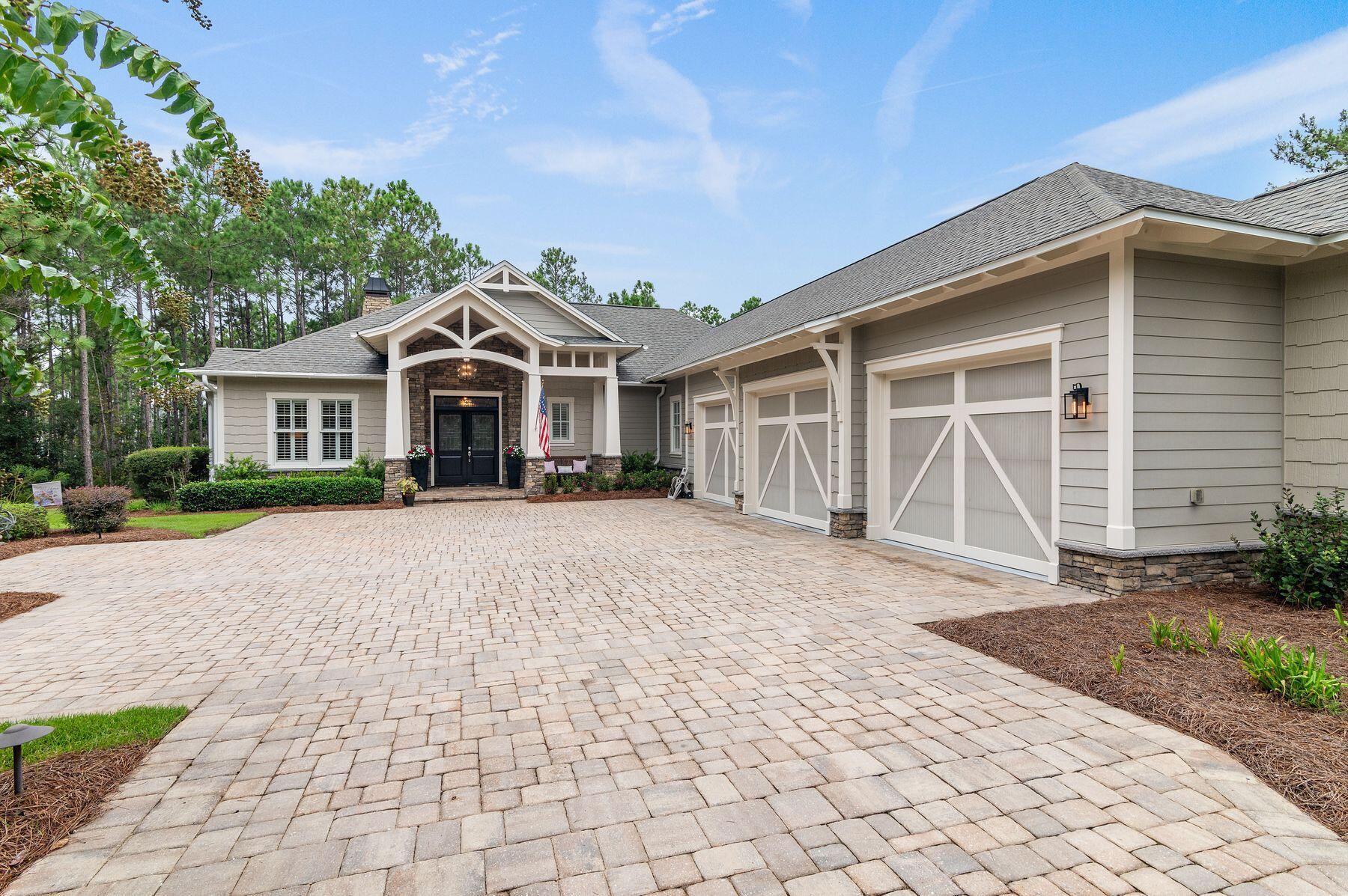 22207 Fox Glenn Trace