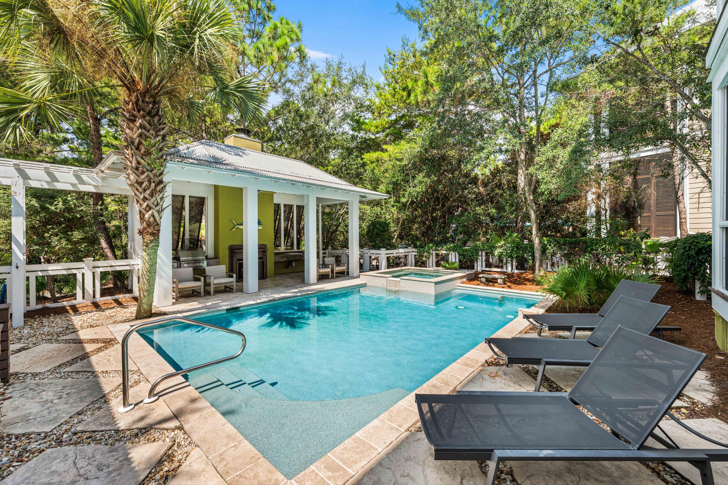 97 Running Oak Circle