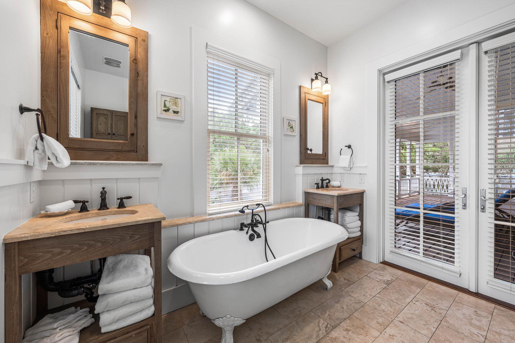 97 Running Oak Circle