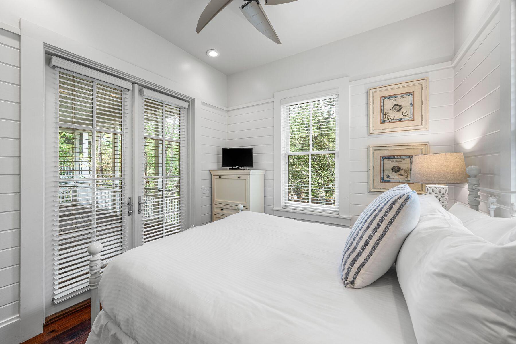 97 Running Oak Circle