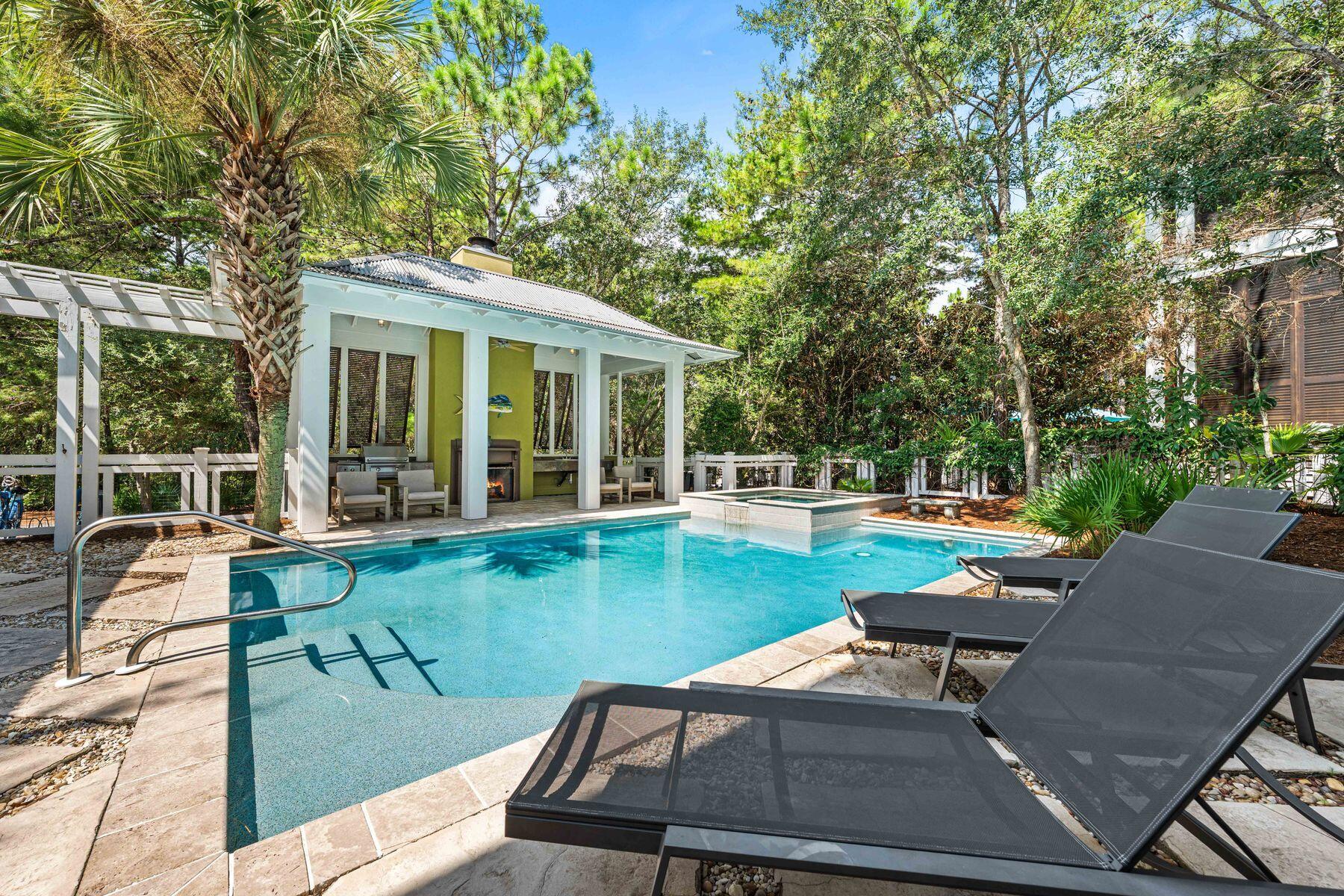 97 Running Oak Circle