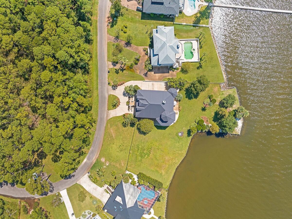 4544 Bayside Drive