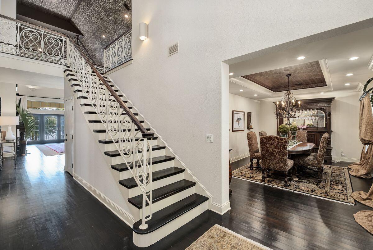 4544 Bayside Drive