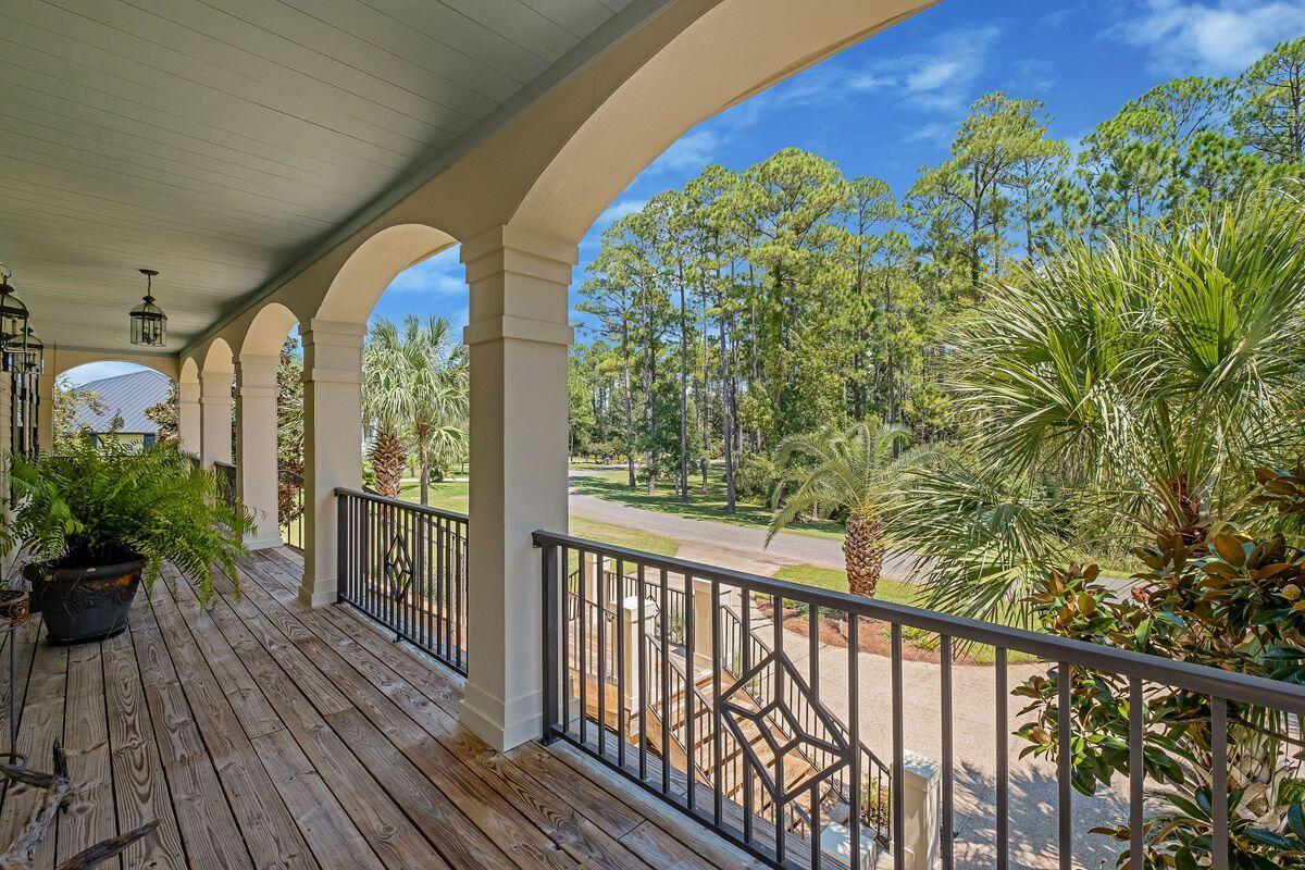 4544 Bayside Drive