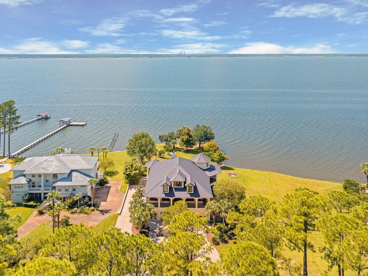 4544 Bayside Drive
