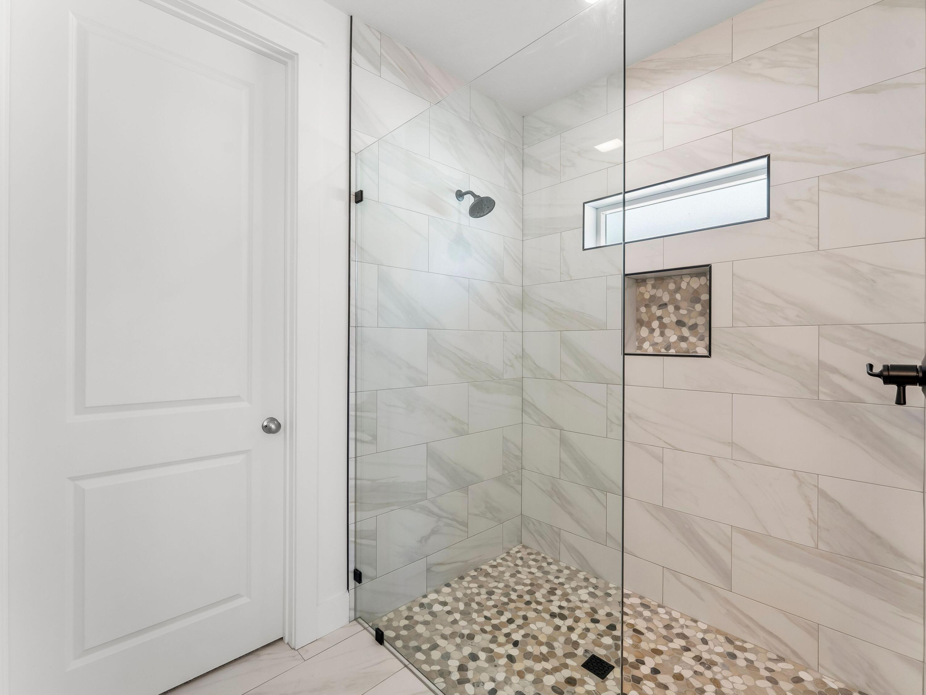 1312 W 30th Street