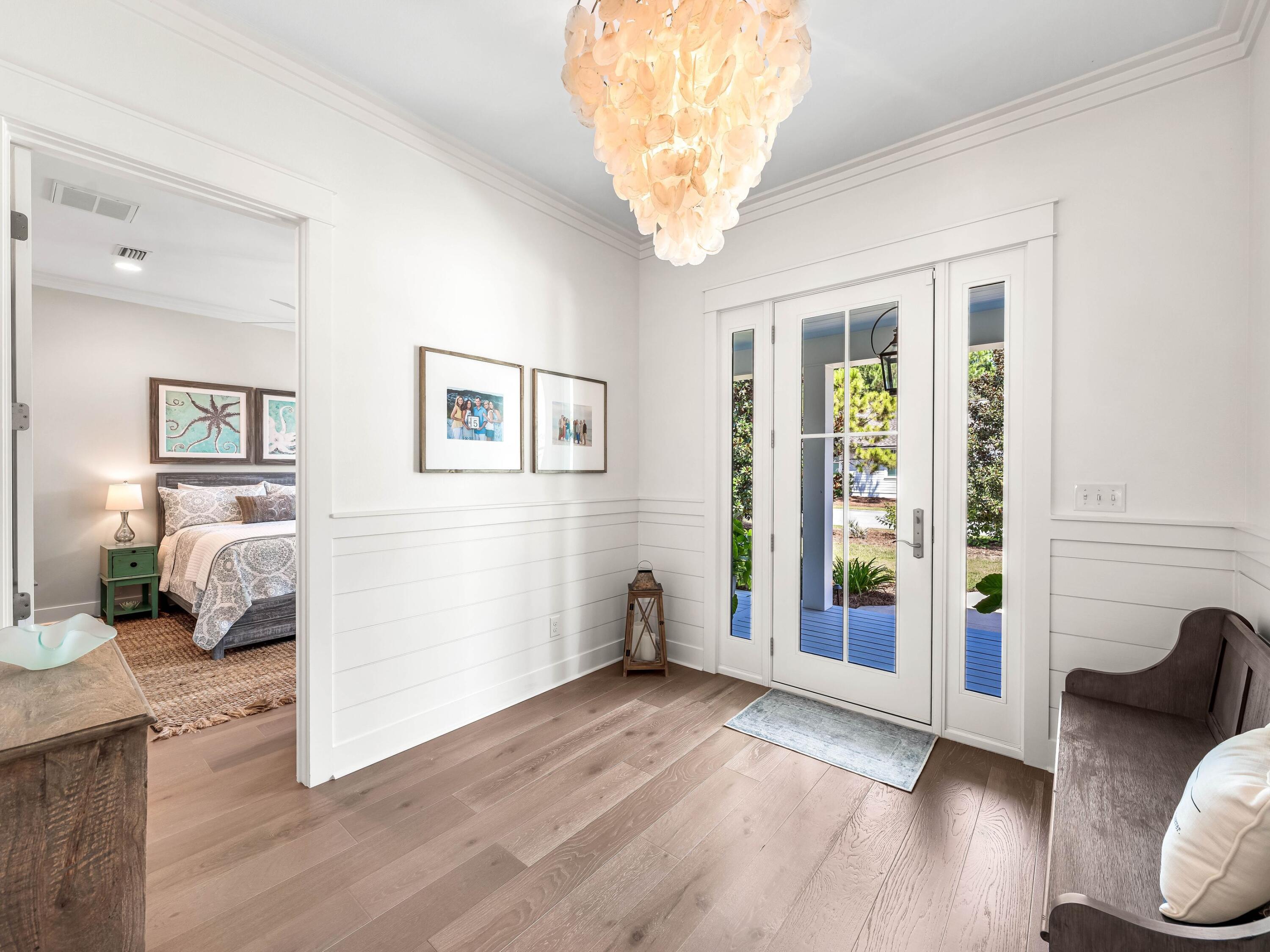 493 Medley Street