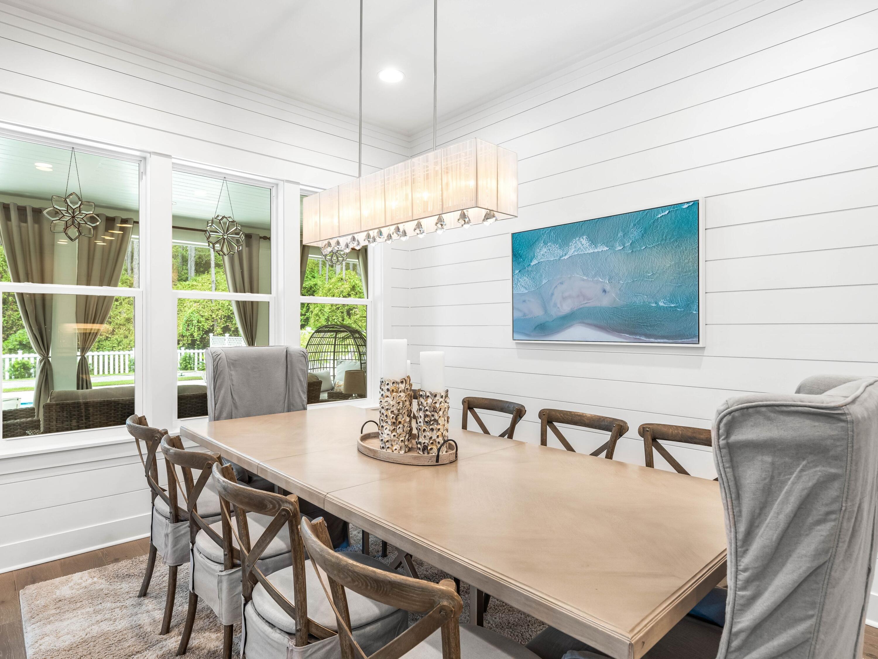 493 Medley Street