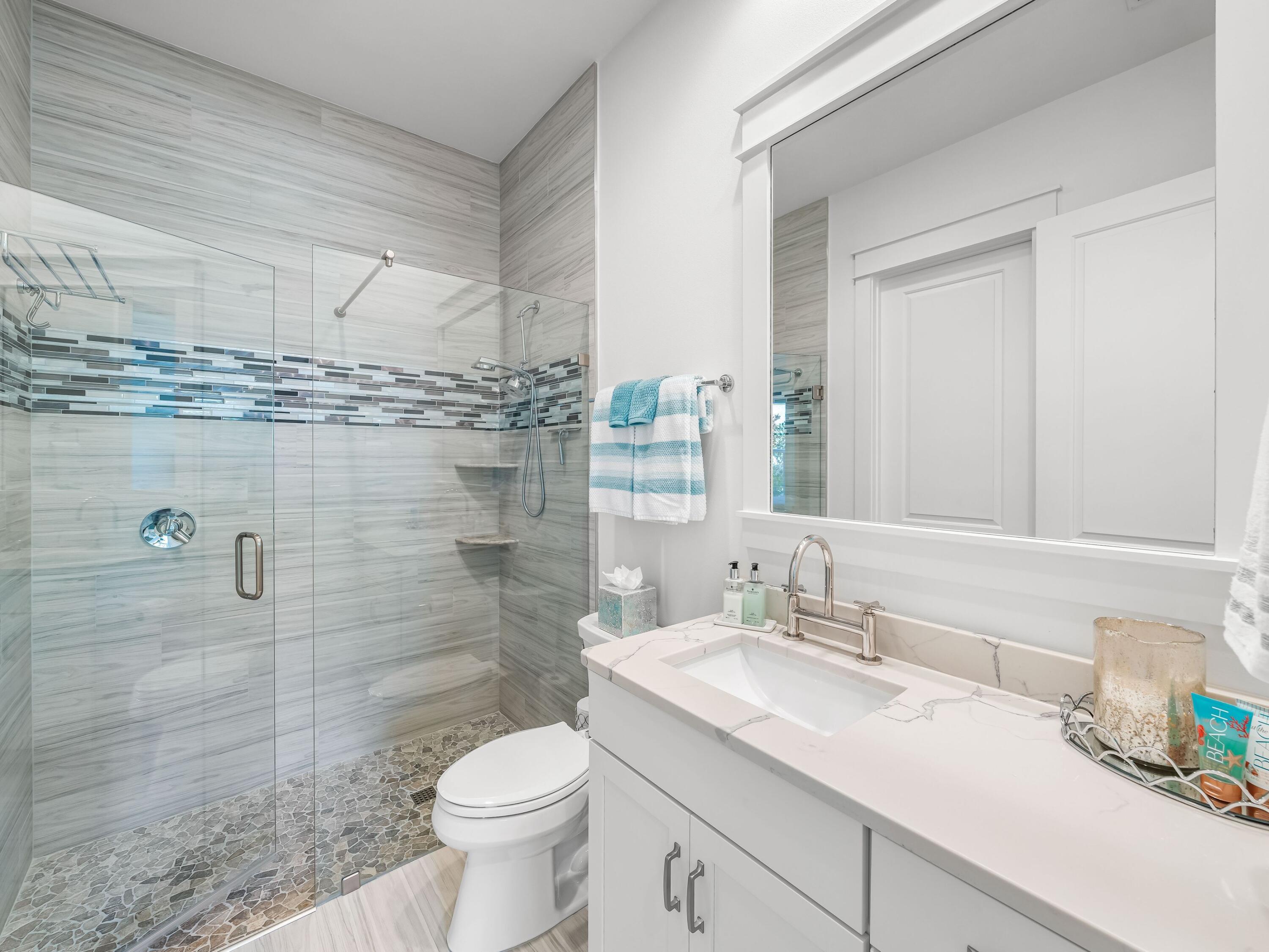 493 Medley Street