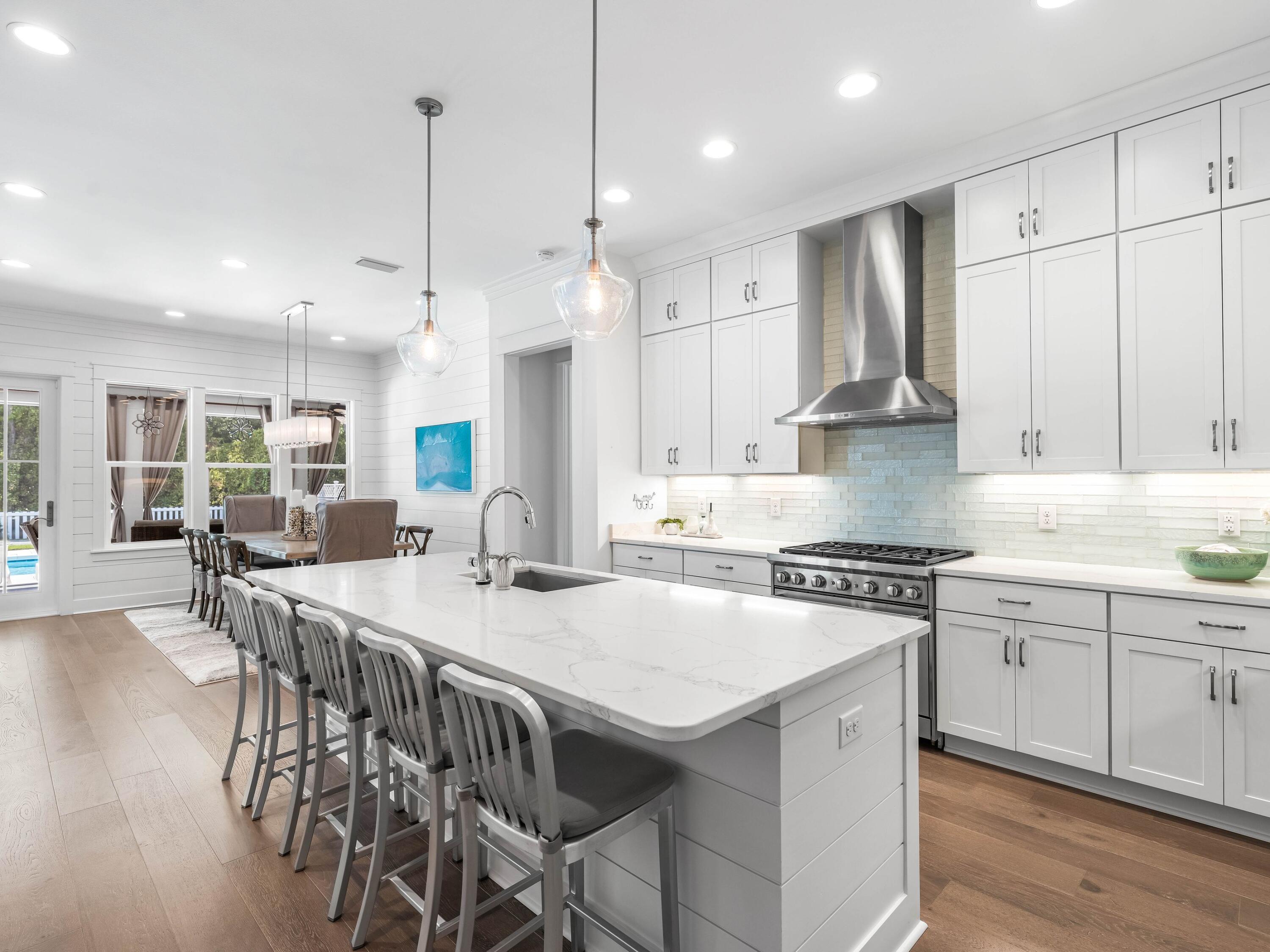 493 Medley Street