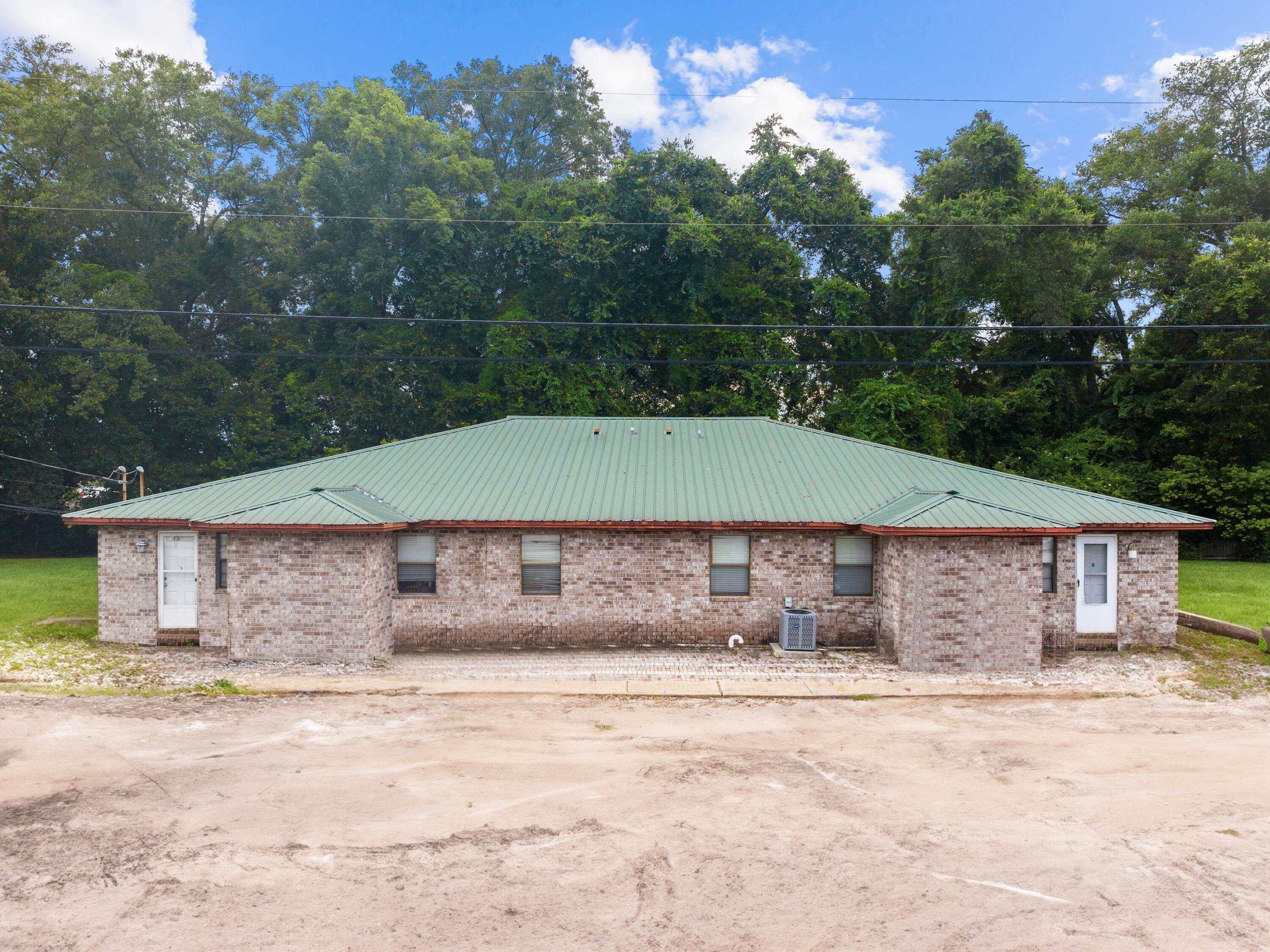 130 E Nine Mile Road Road, 5-8