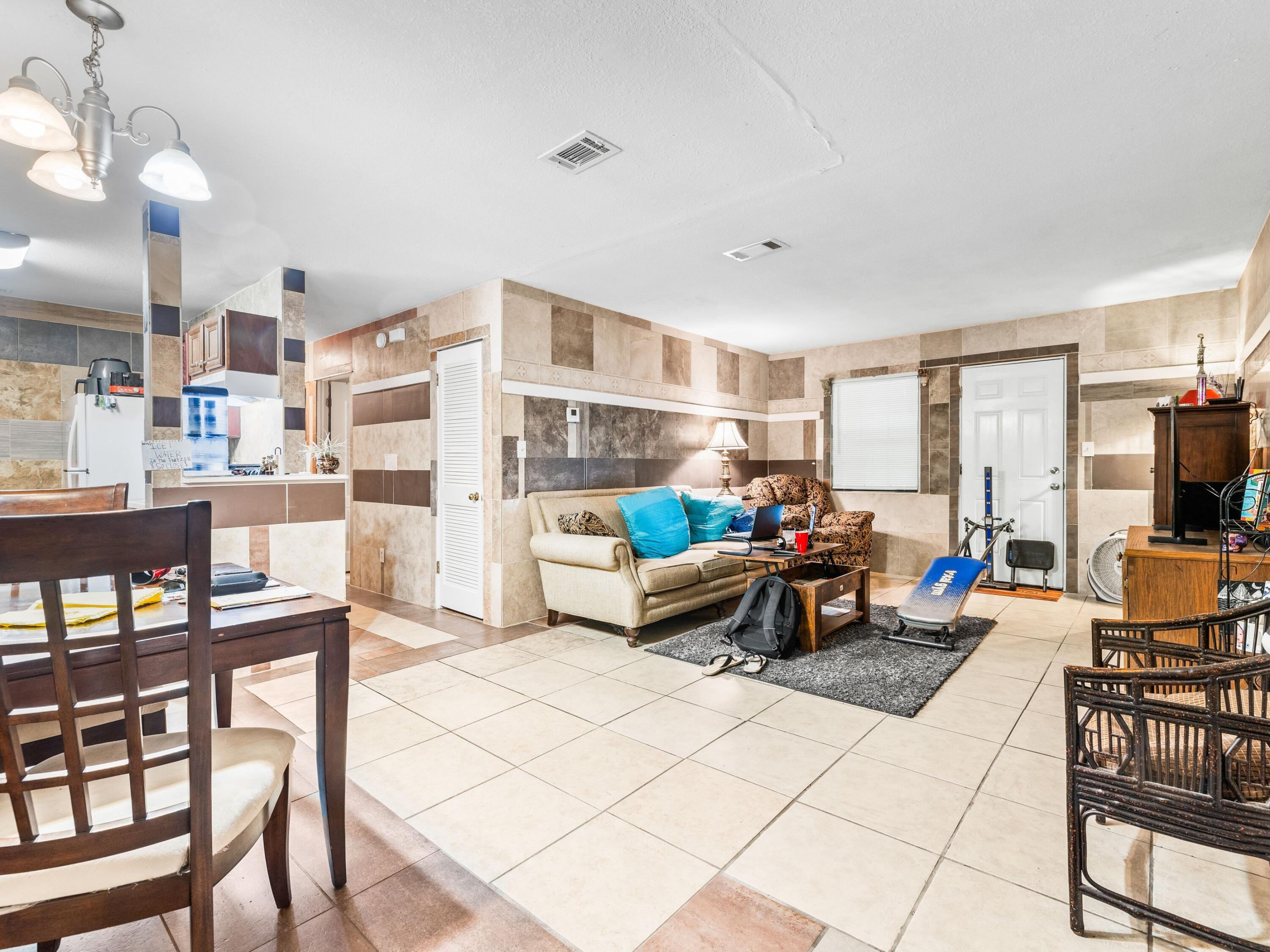 130 E Nine Mile Road Road, 5-8