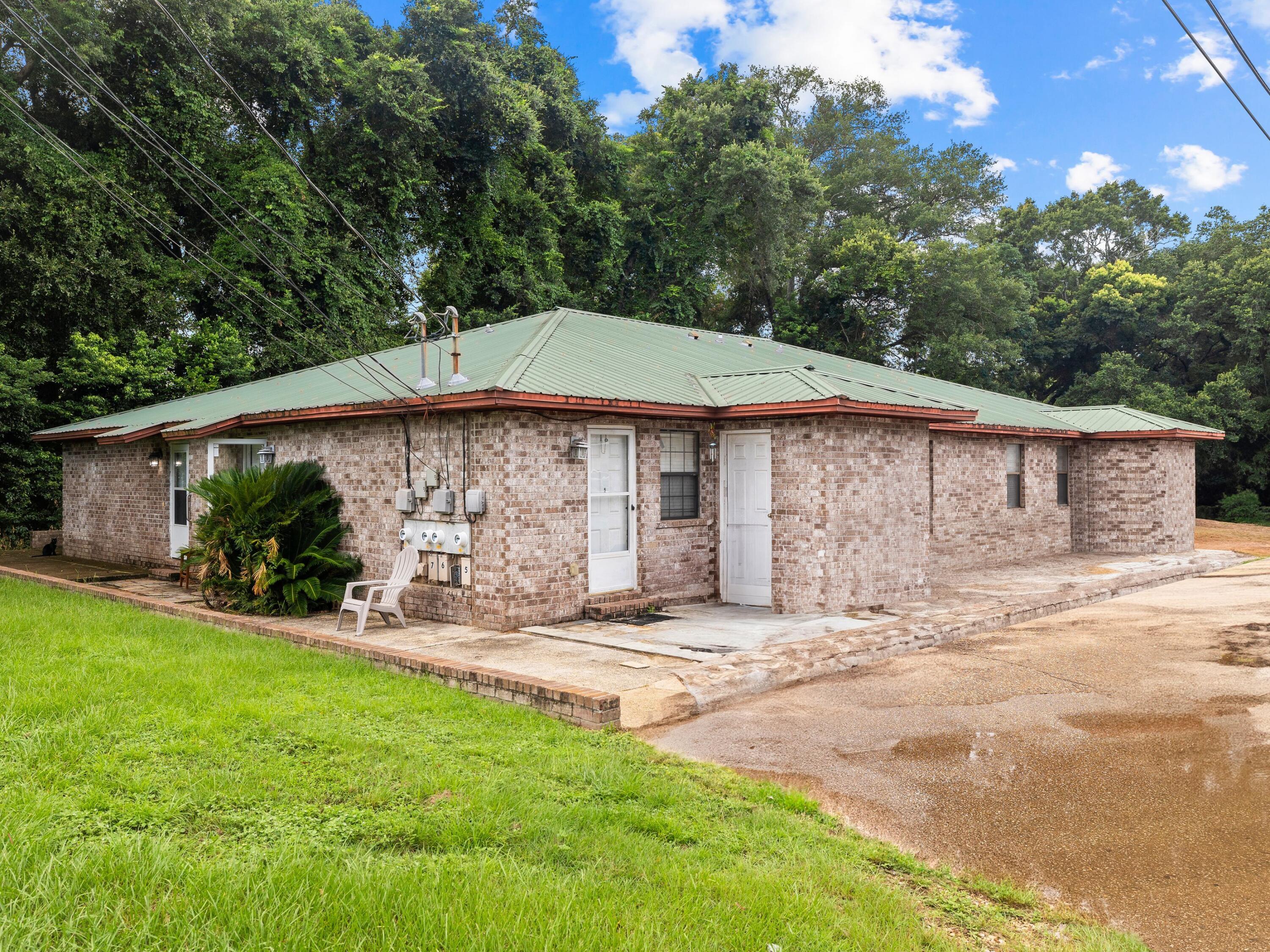 130 E Nine Mile Road Road, 5-8