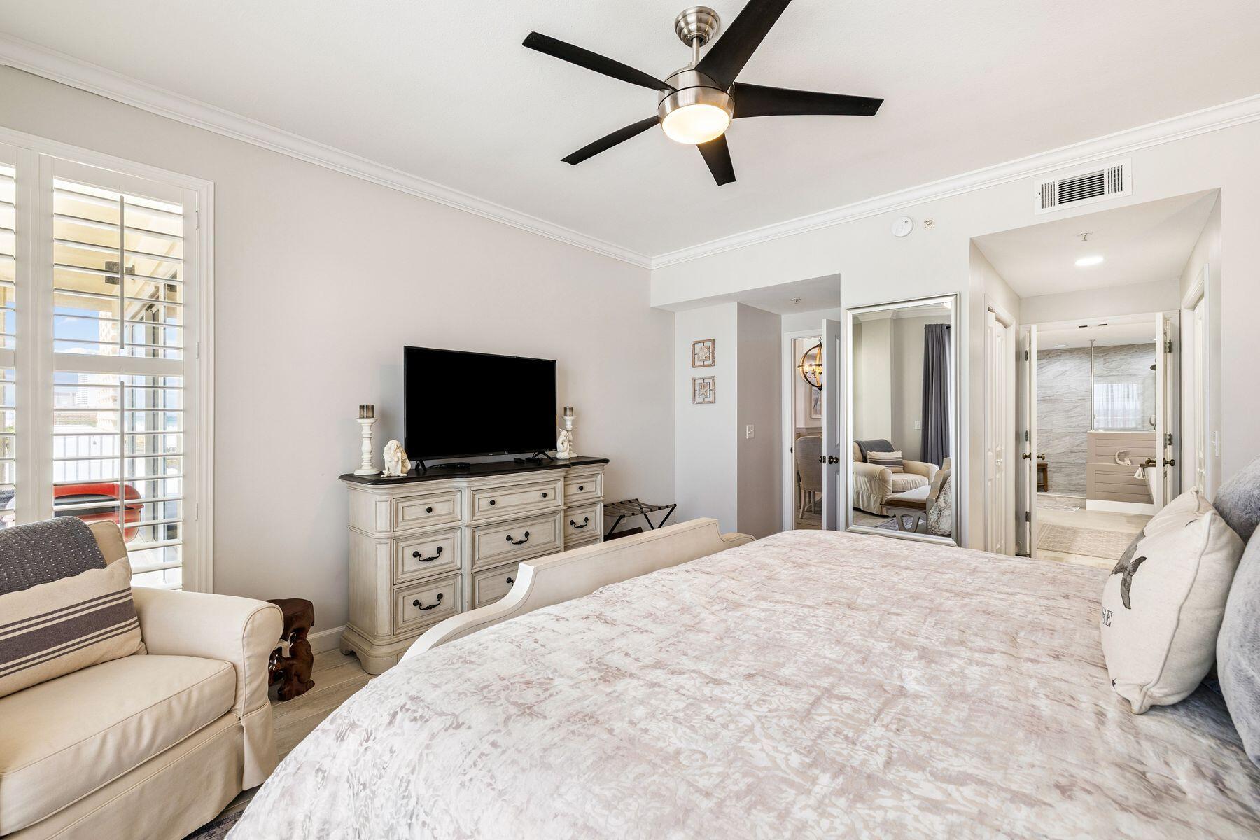8601 Surf Drive, UNIT 3W
