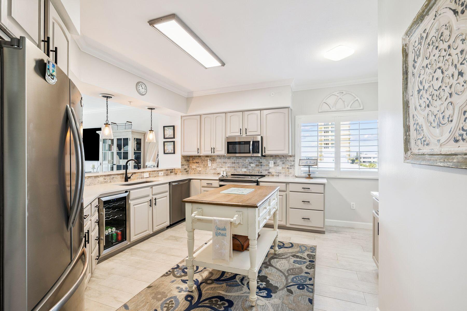 8601 Surf Drive, UNIT 3W