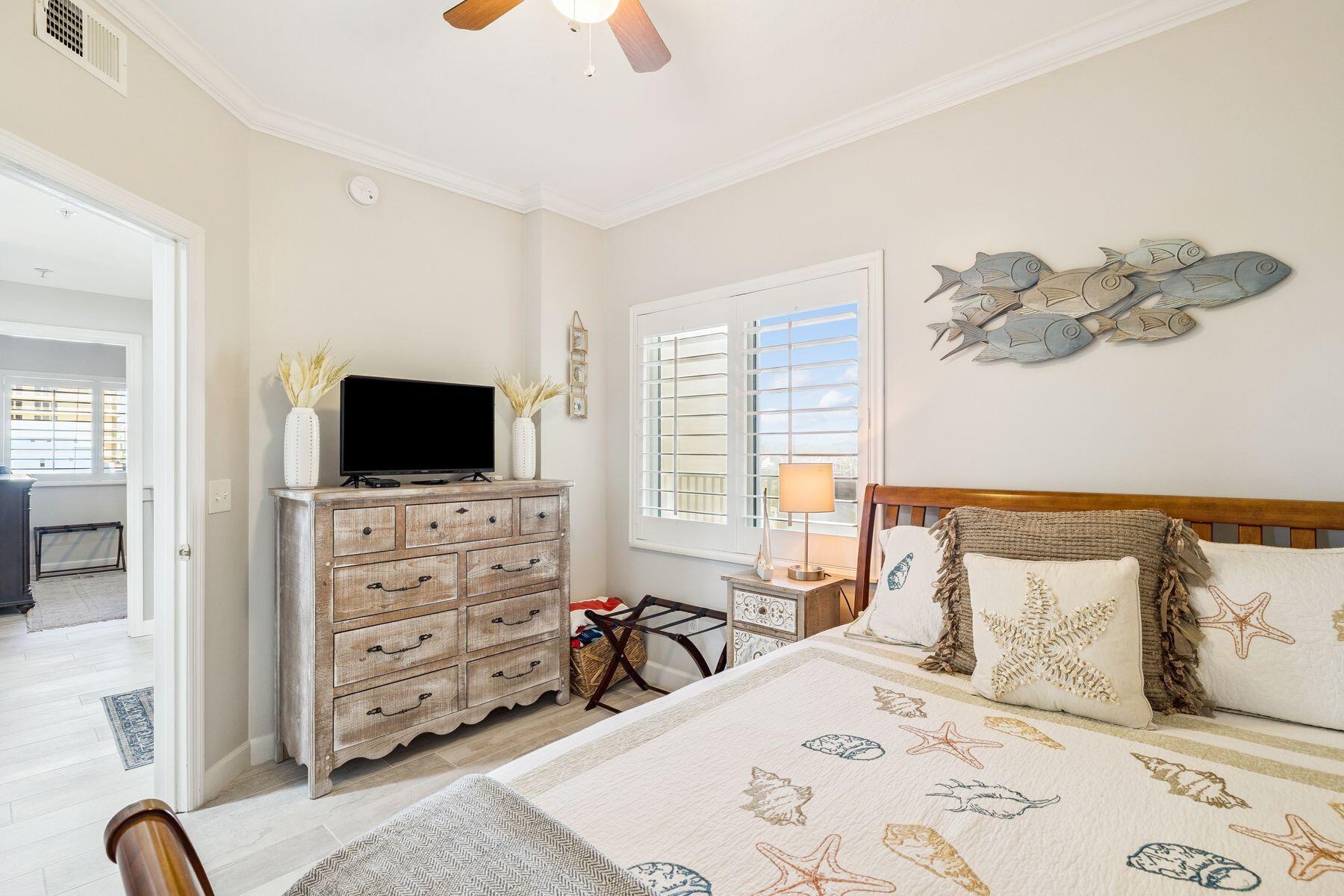 8601 Surf Drive, UNIT 3W
